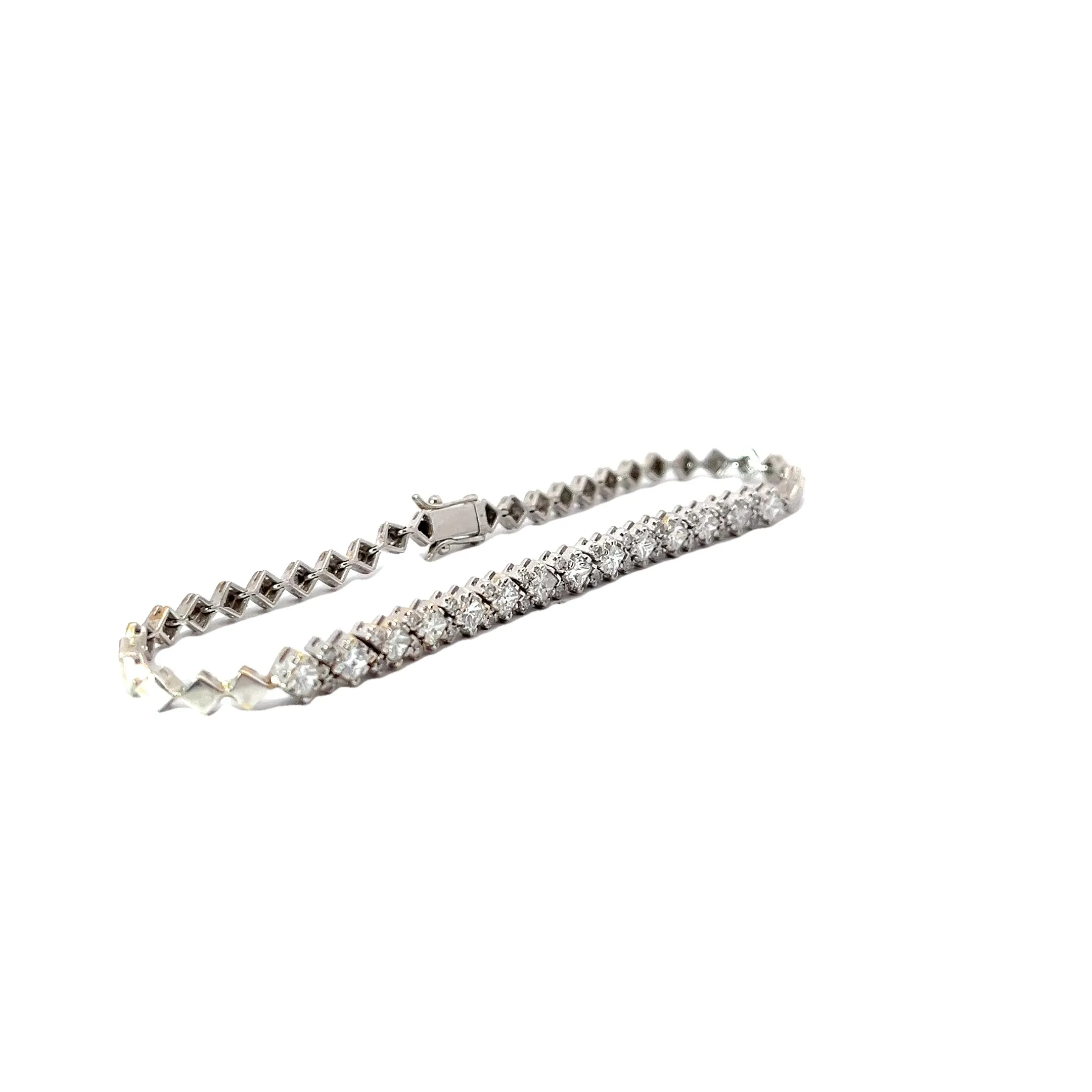 14k White Gold 2.00 G VS2 Princess Cut Diamond Fashion Bracelet