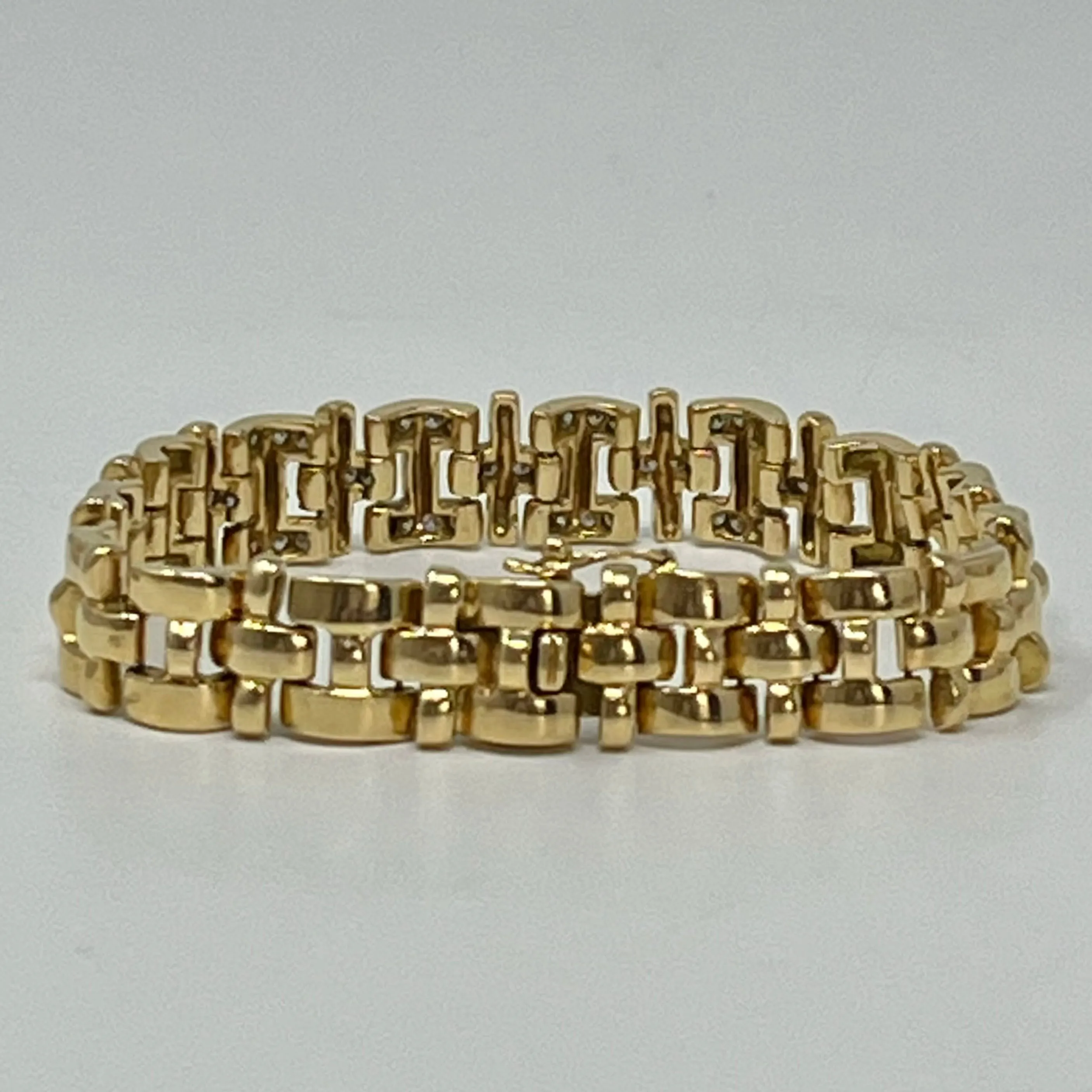18K Gold Bracelet with Diamonds