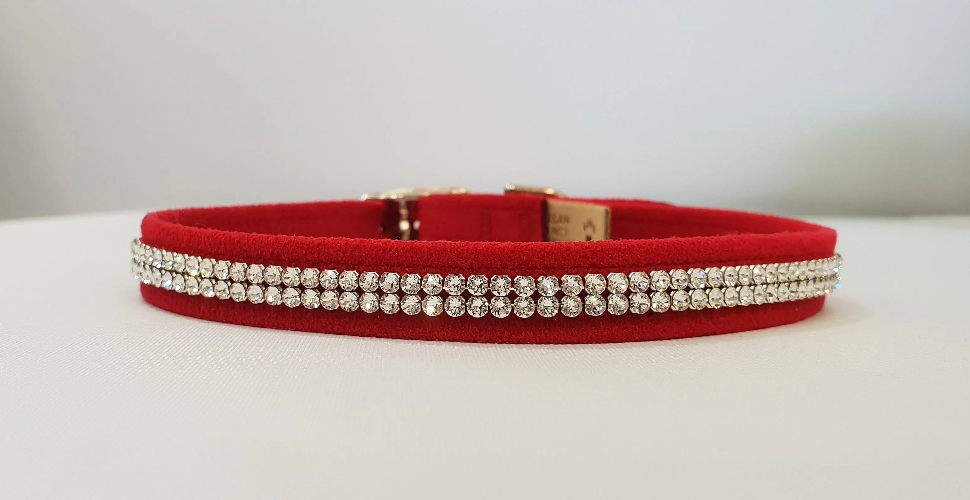 2 Row Crystal Microsuede 1/2" Collar