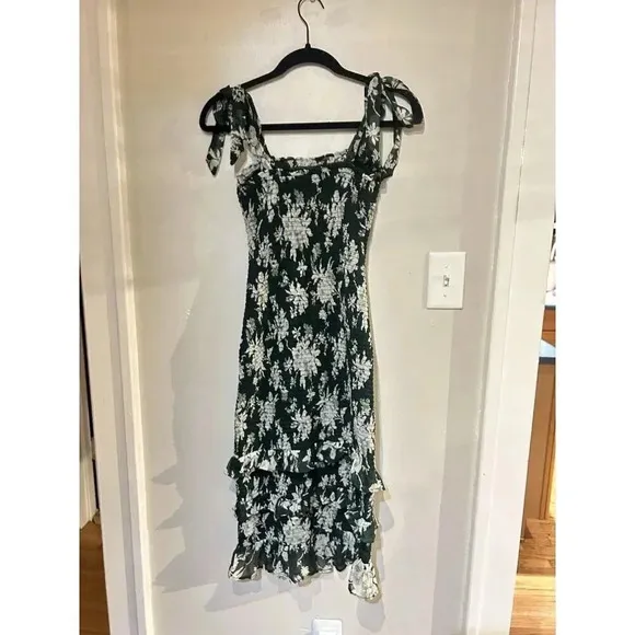 Abercrombie Size S Green Tie-Strap Floral Smocked Midi Dress