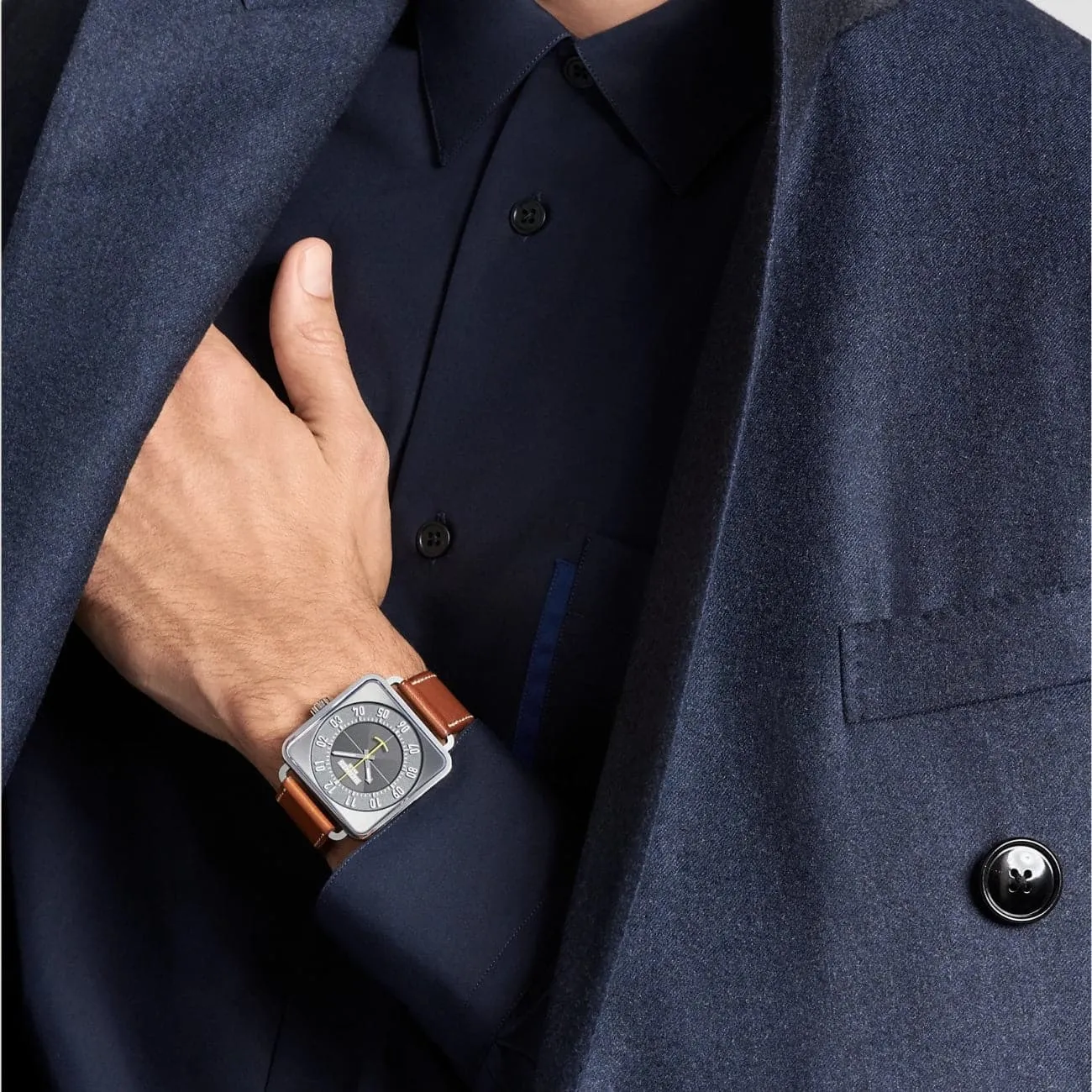 CARRÈ H - GRAINED SUNBURST DARK GREY EXTRA LARGE WATCH