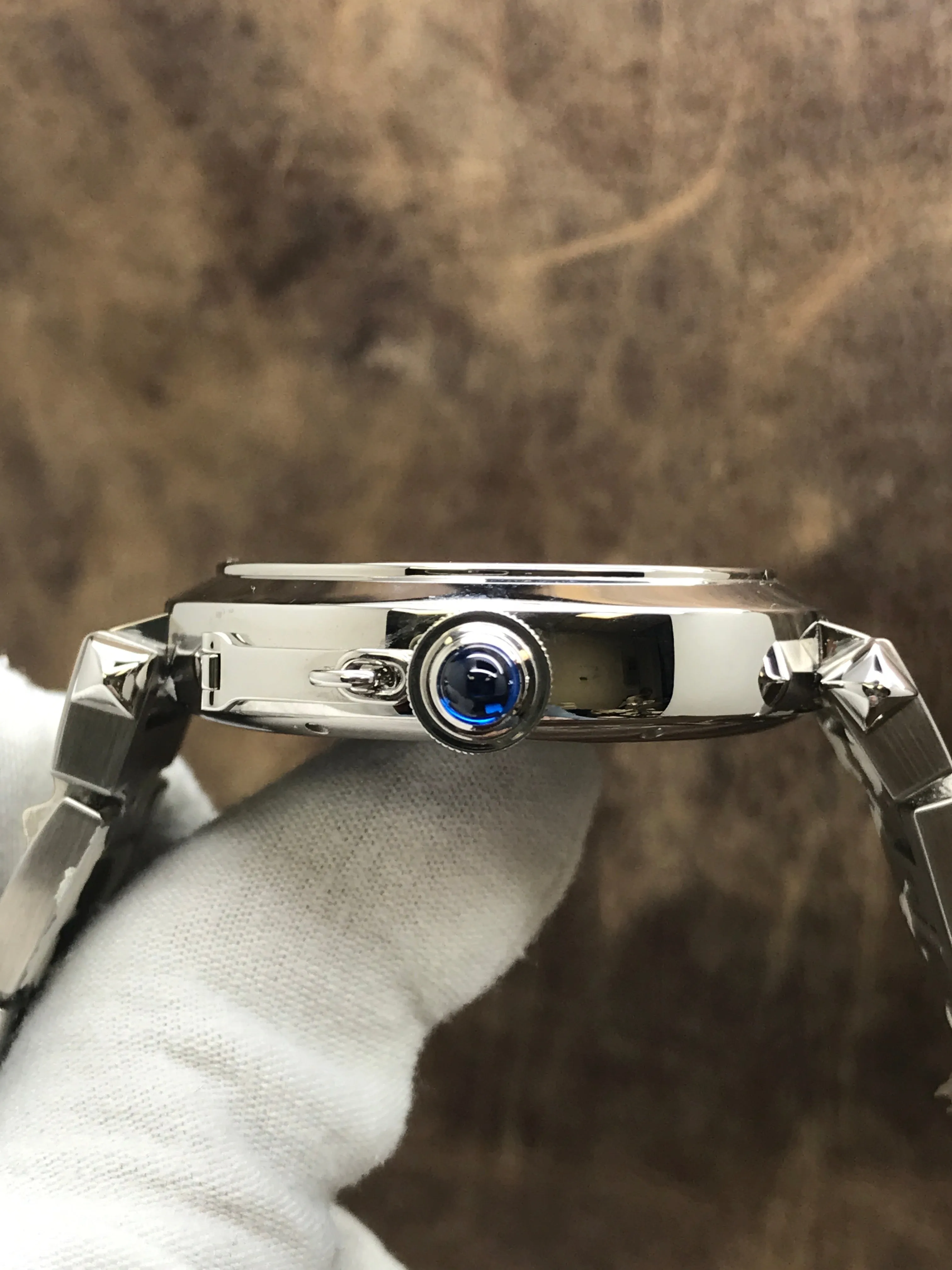 Cartier Pasha Big Date Moonphase GMT 2938 / W31093M7 Silver Opaline with guilloche inner square Dial Automatc Men's Watch