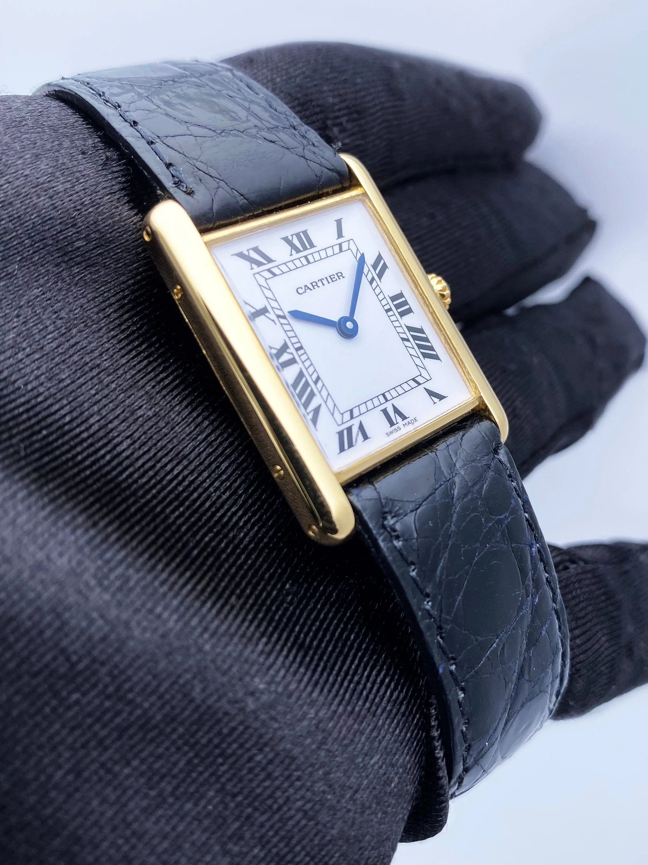 Cartier Tank Louis 83717753 18K Yellow Gold Ladies Watch