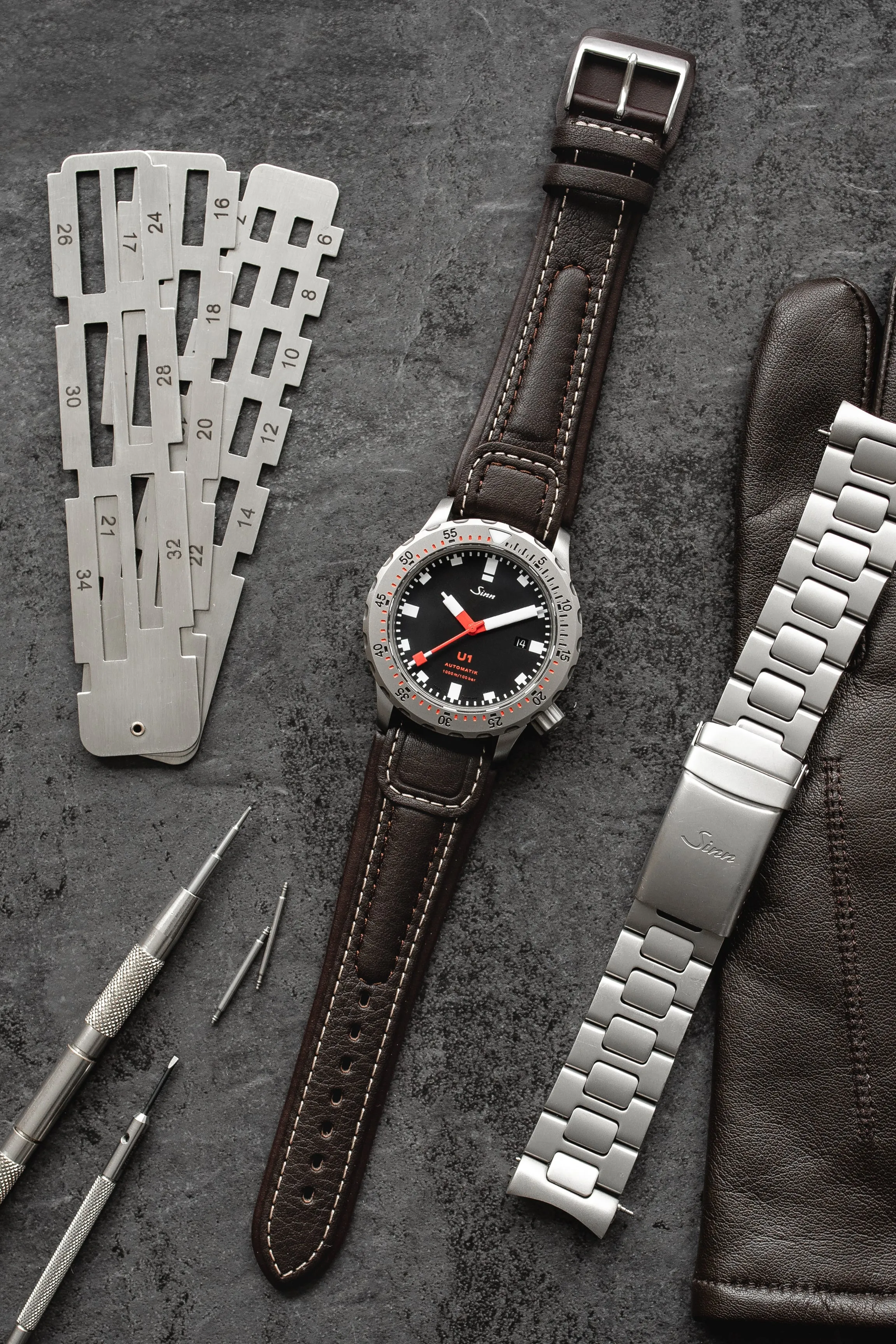 Di-Modell CHRONISSIMO Waterproof Leather Watch Strap in BROWN
