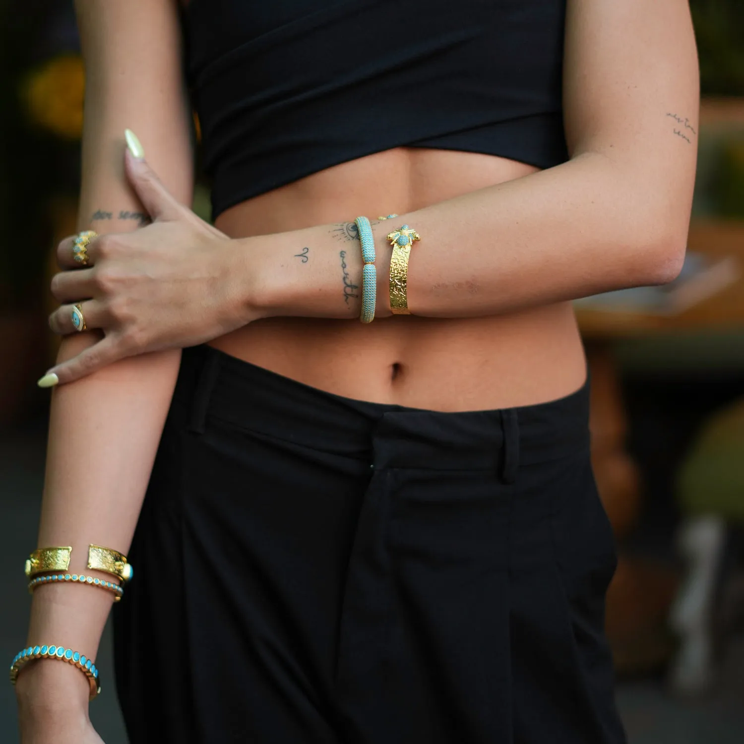 Elegant Turquoise & Gold Fashion Design Bangle Bracelet
