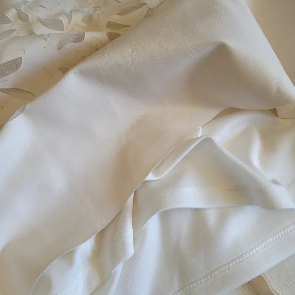 EUC Julia Jordan Cream Faux Leather Lace Cap Sleeves Midi Dress - Size 8