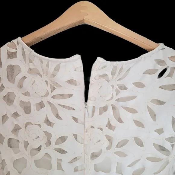 EUC Julia Jordan Cream Faux Leather Lace Cap Sleeves Midi Dress - Size 8