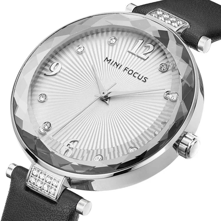 Fashion Diamond Cut Leather Watch
