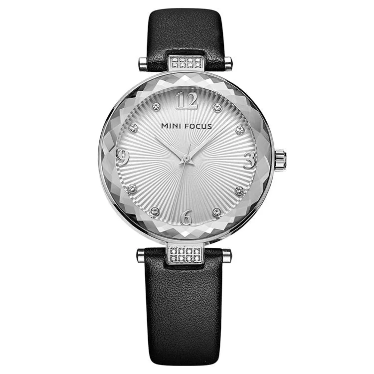 Fashion Diamond Cut Leather Watch