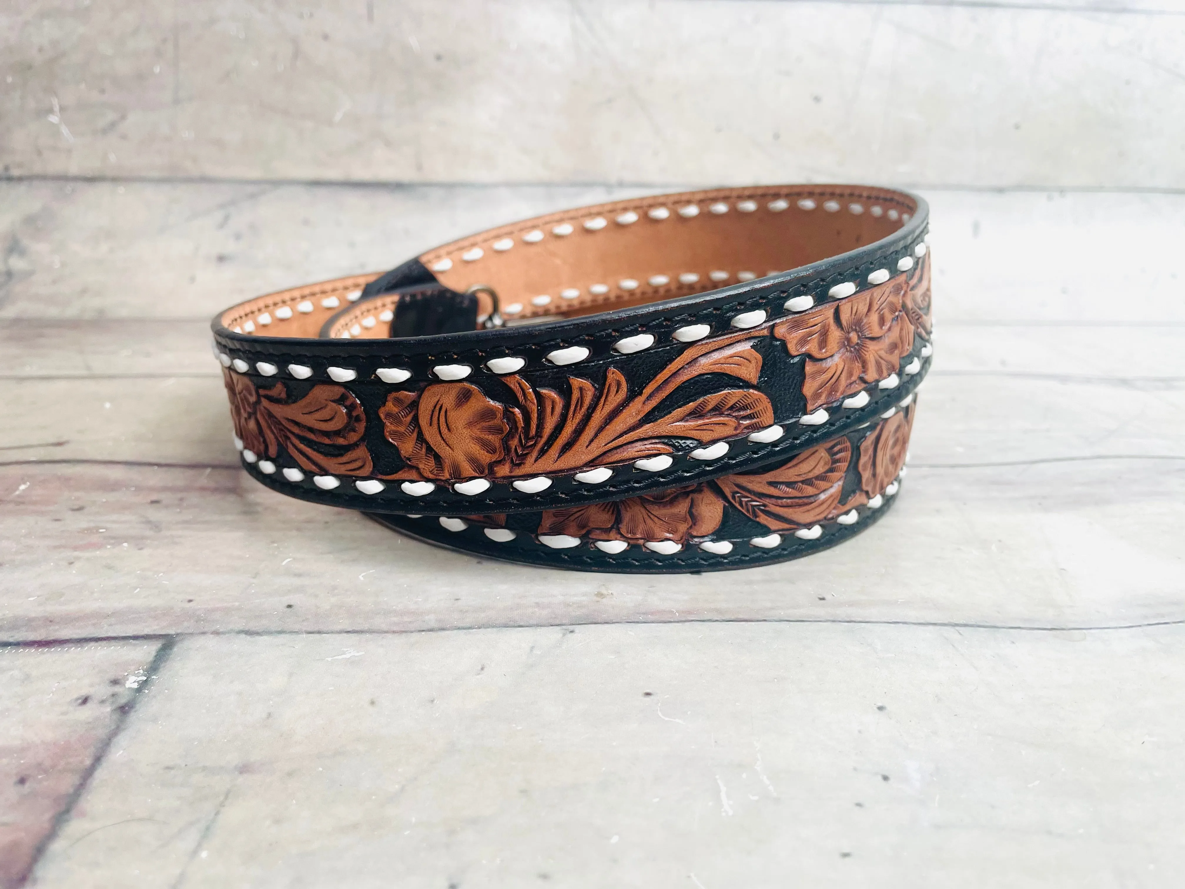 Floral Scroll Black Border Leather Handbag Strap with White Buckstitch