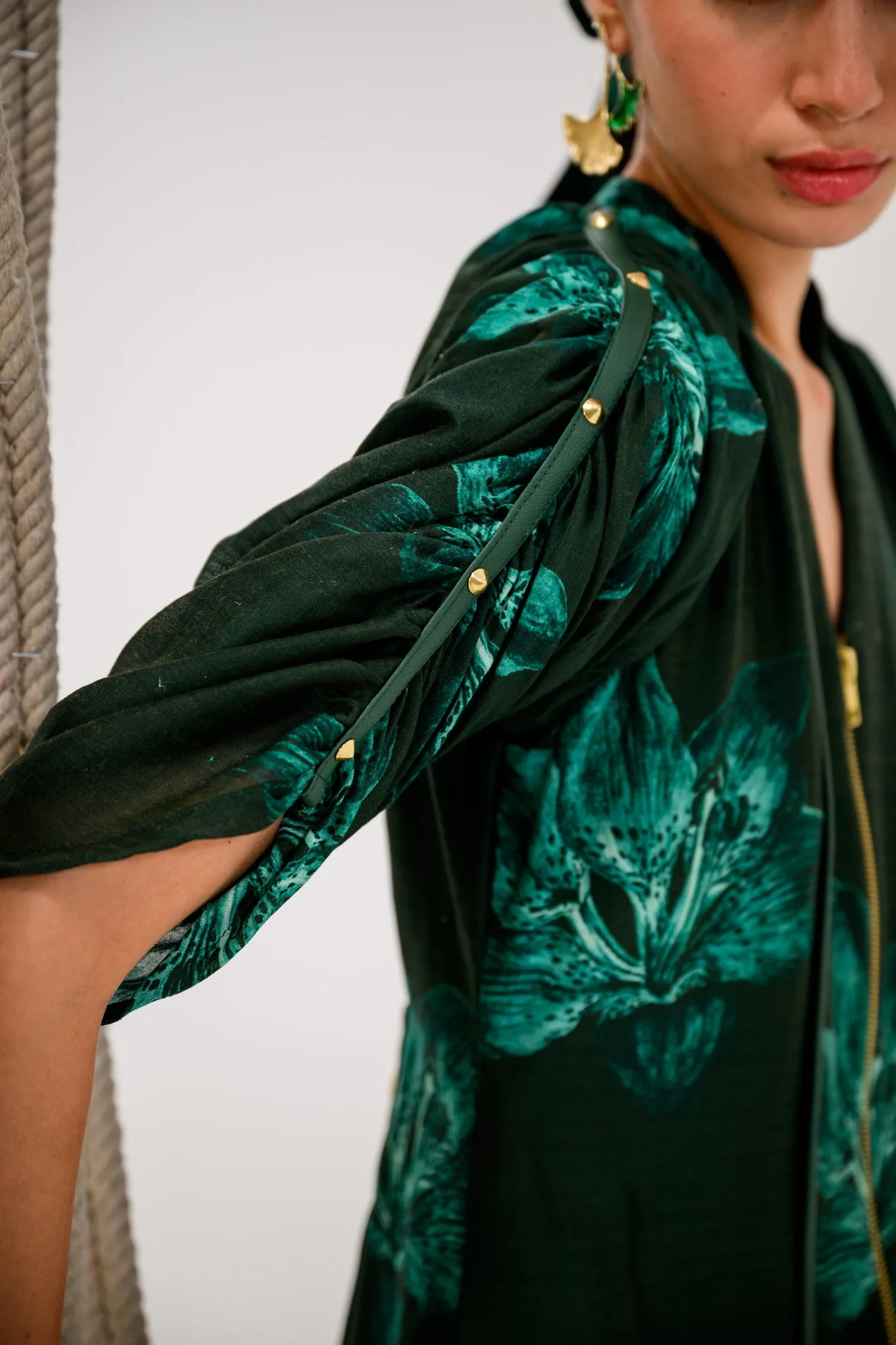 FROSTLEAF ZIPPER MIDI