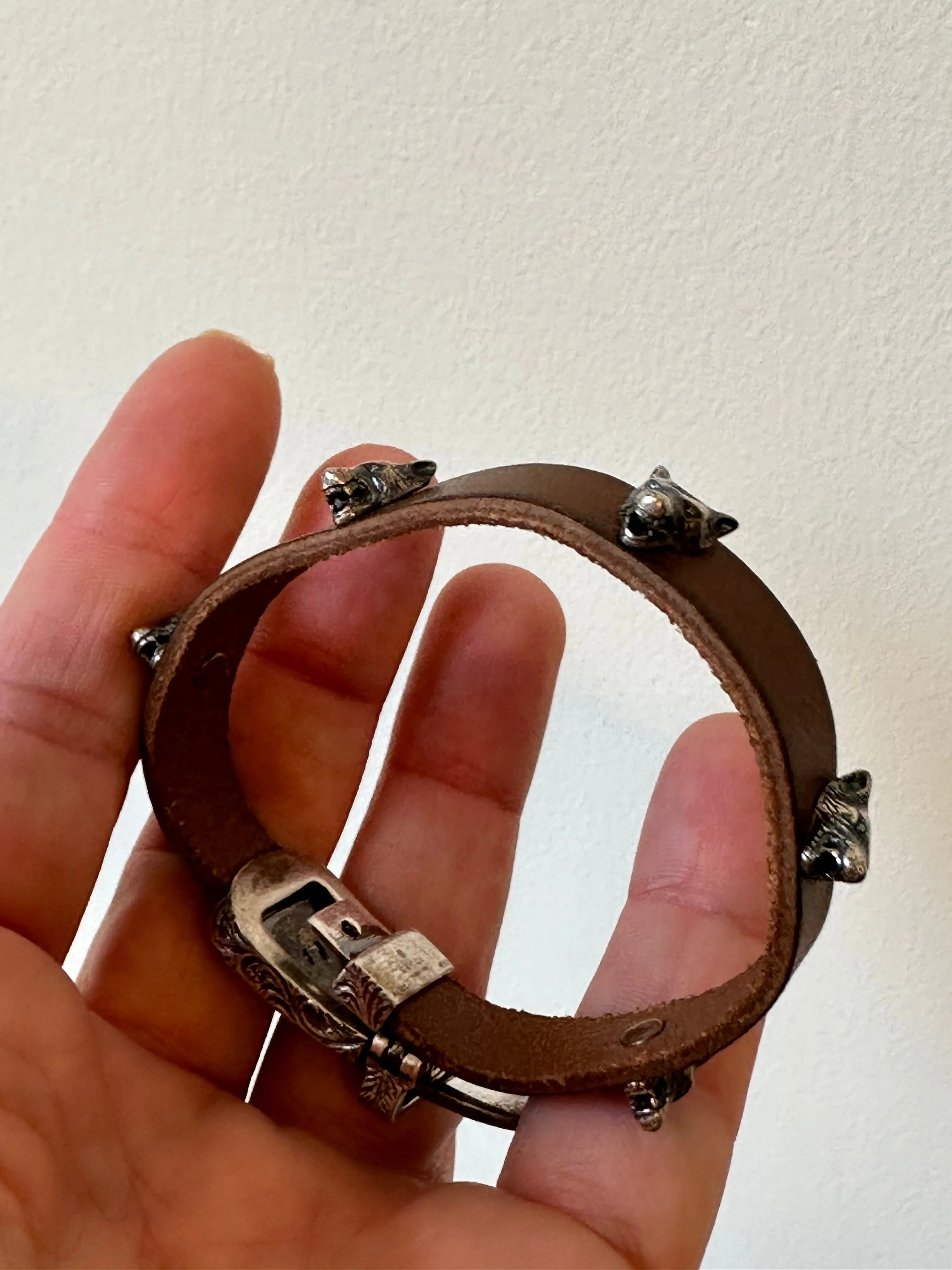 Gucci Anger Forest Wolf Head Leather Bracelet in Brown