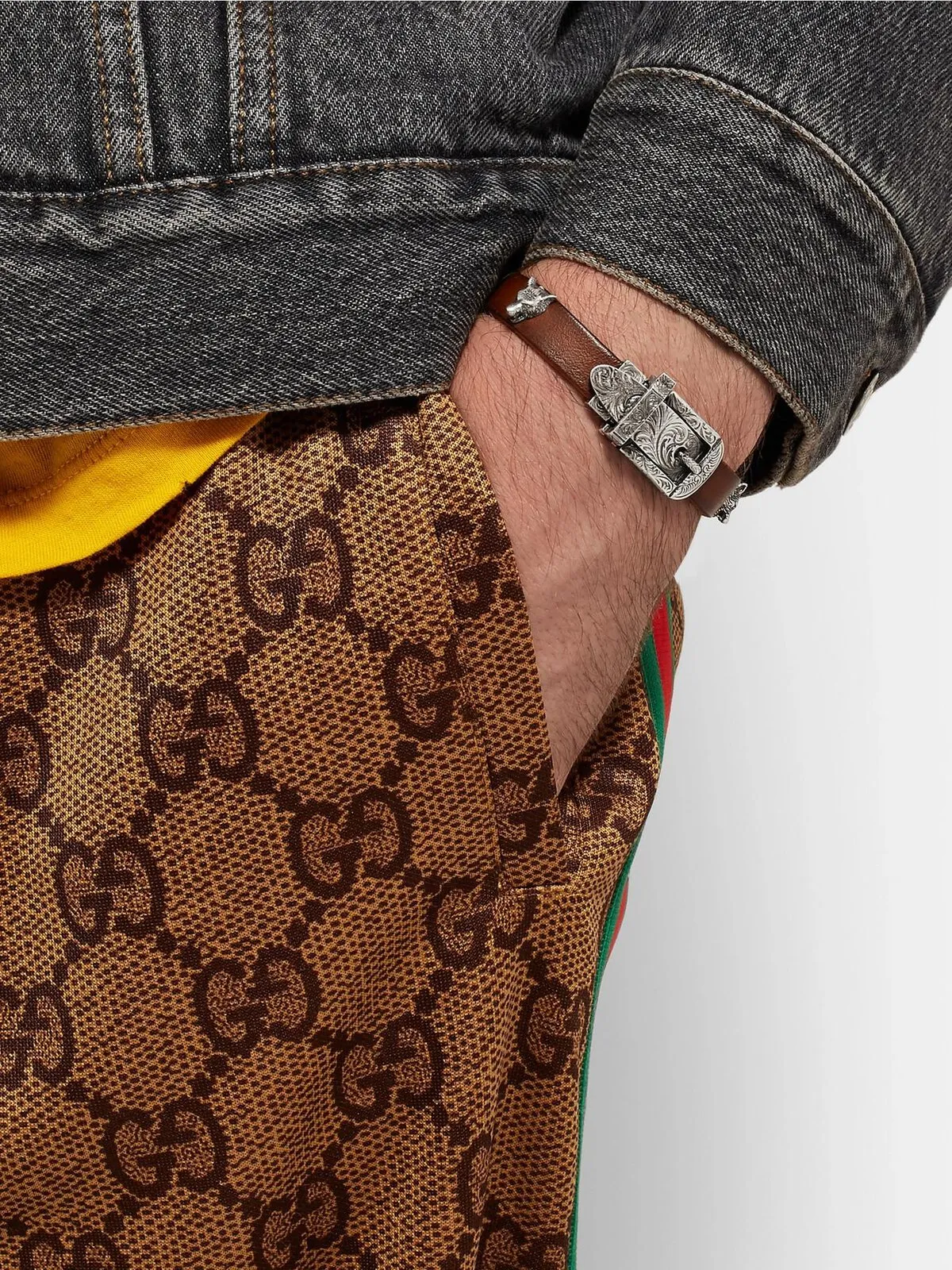 Gucci Anger Forest Wolf Head Leather Bracelet in Brown