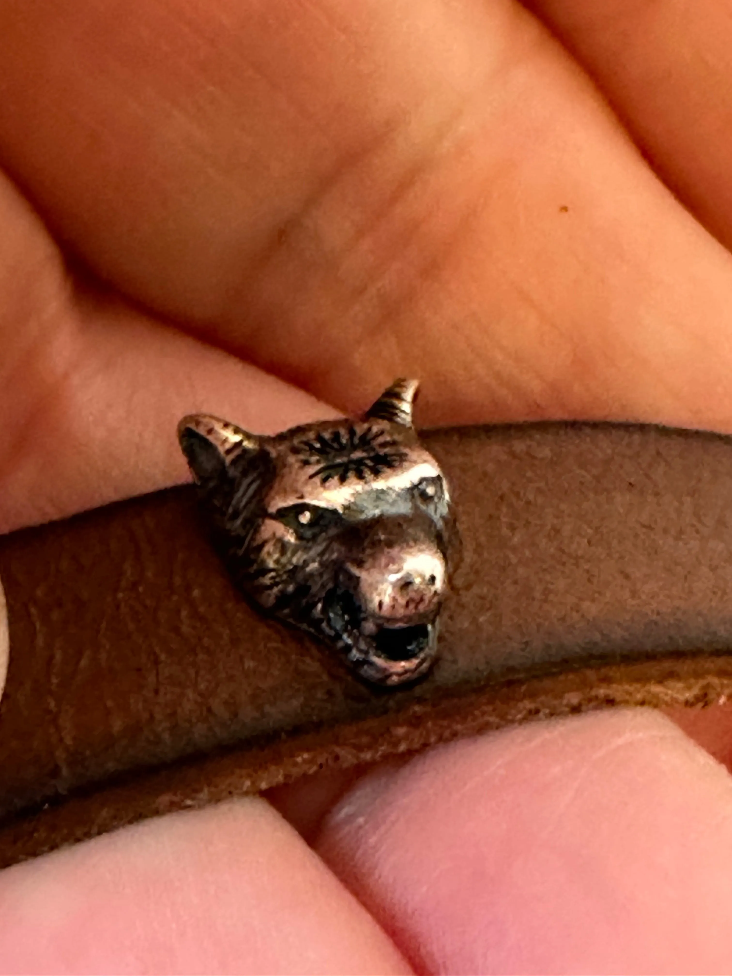 Gucci Anger Forest Wolf Head Leather Bracelet in Brown