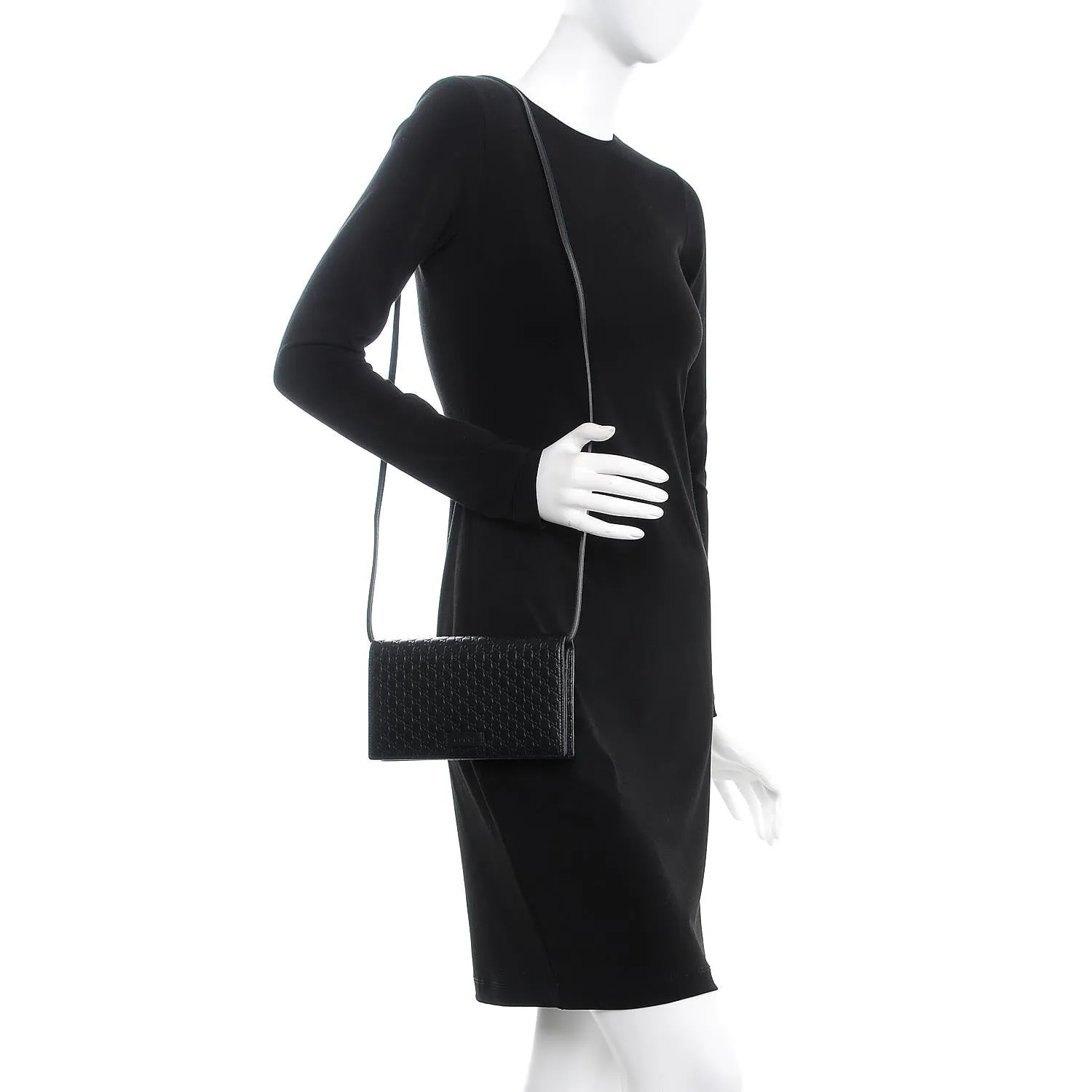 Gucci Microguccissima Leather Shoulder Bag in Black