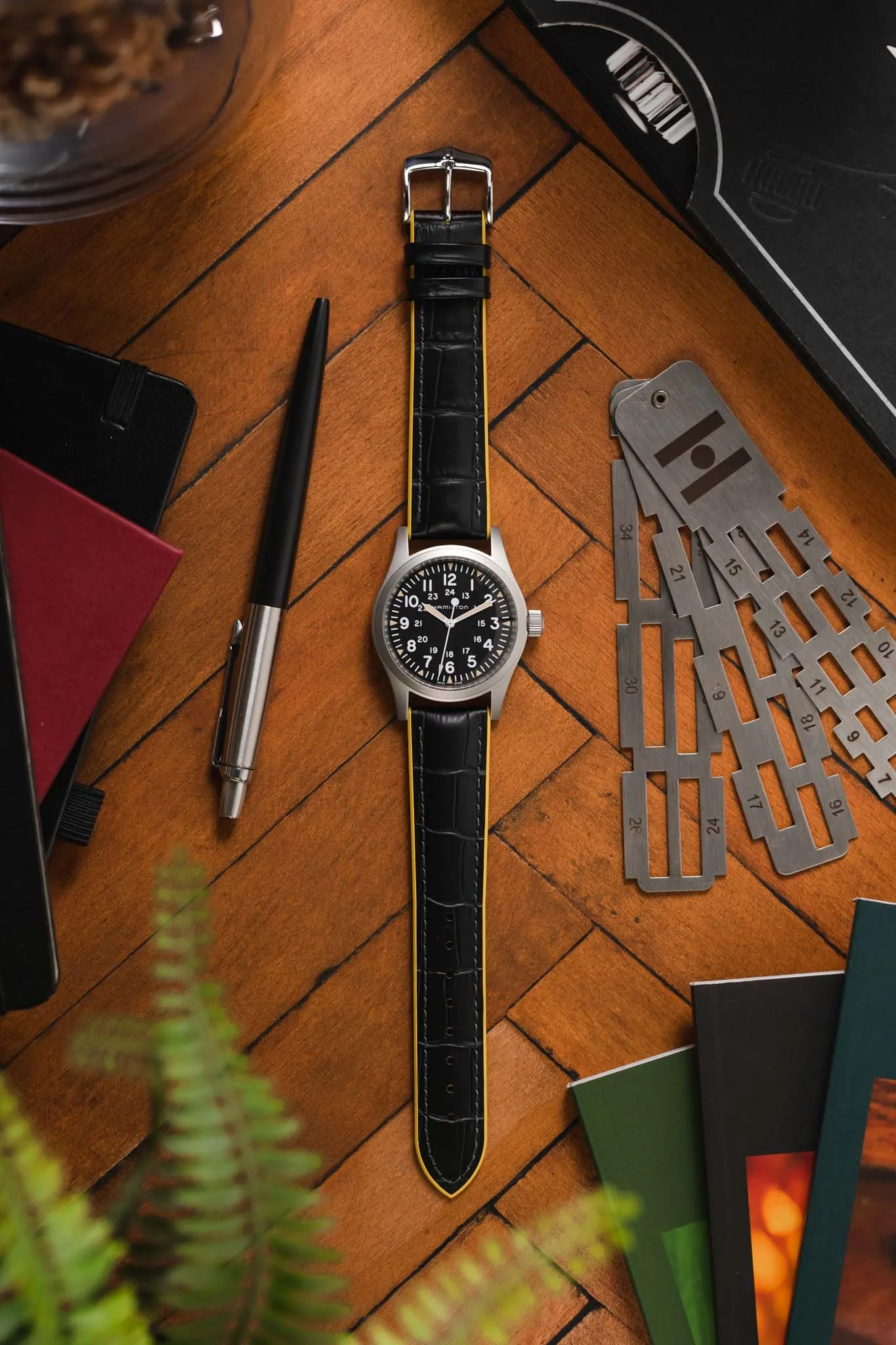 Hirsch ANDY Alligator Embossed Performance Watch Strap in BLACK / YELLOW