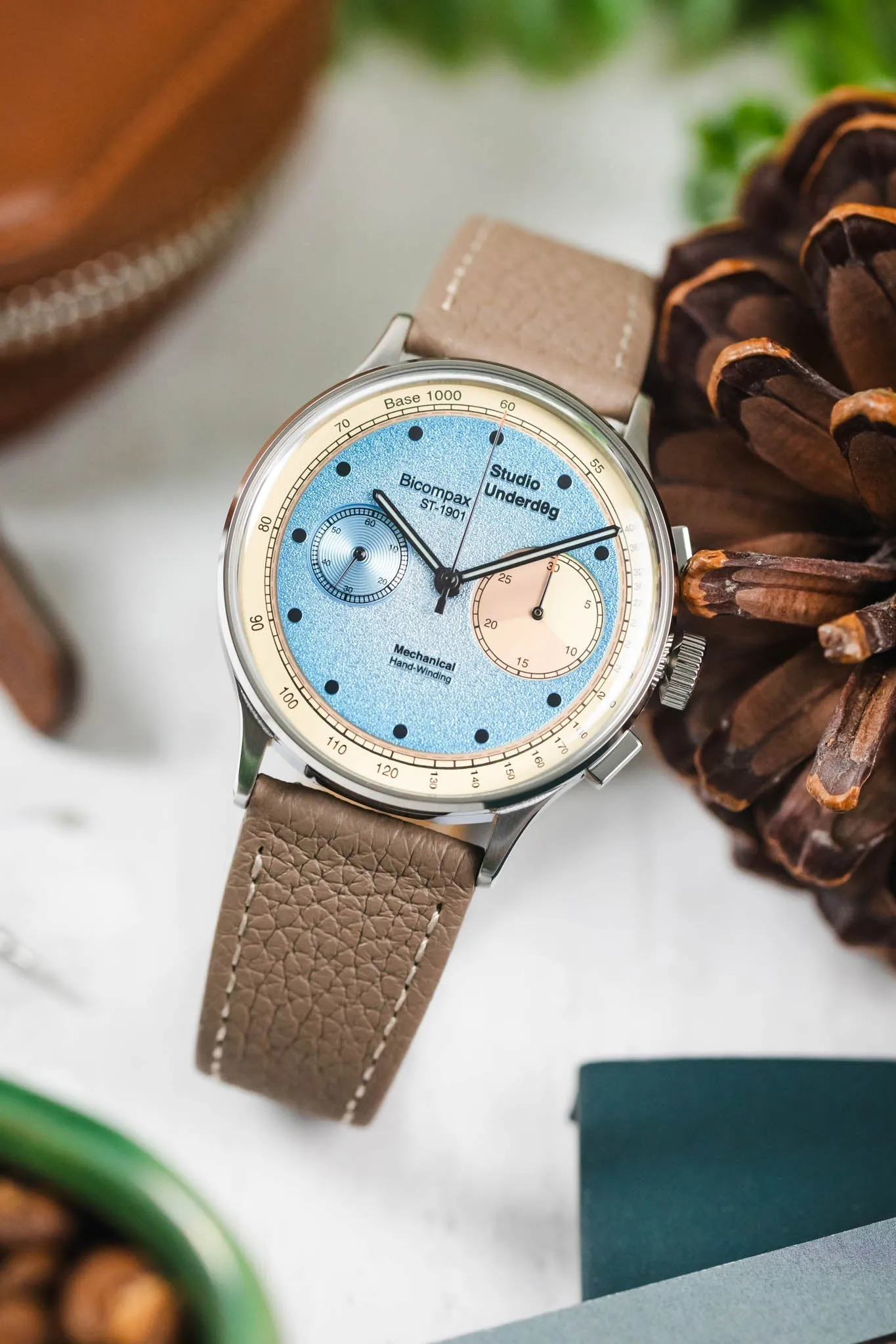 Hirsch BOLOGNA Quick-Release French-Style Textured Leather Watch Strap in TAUPE