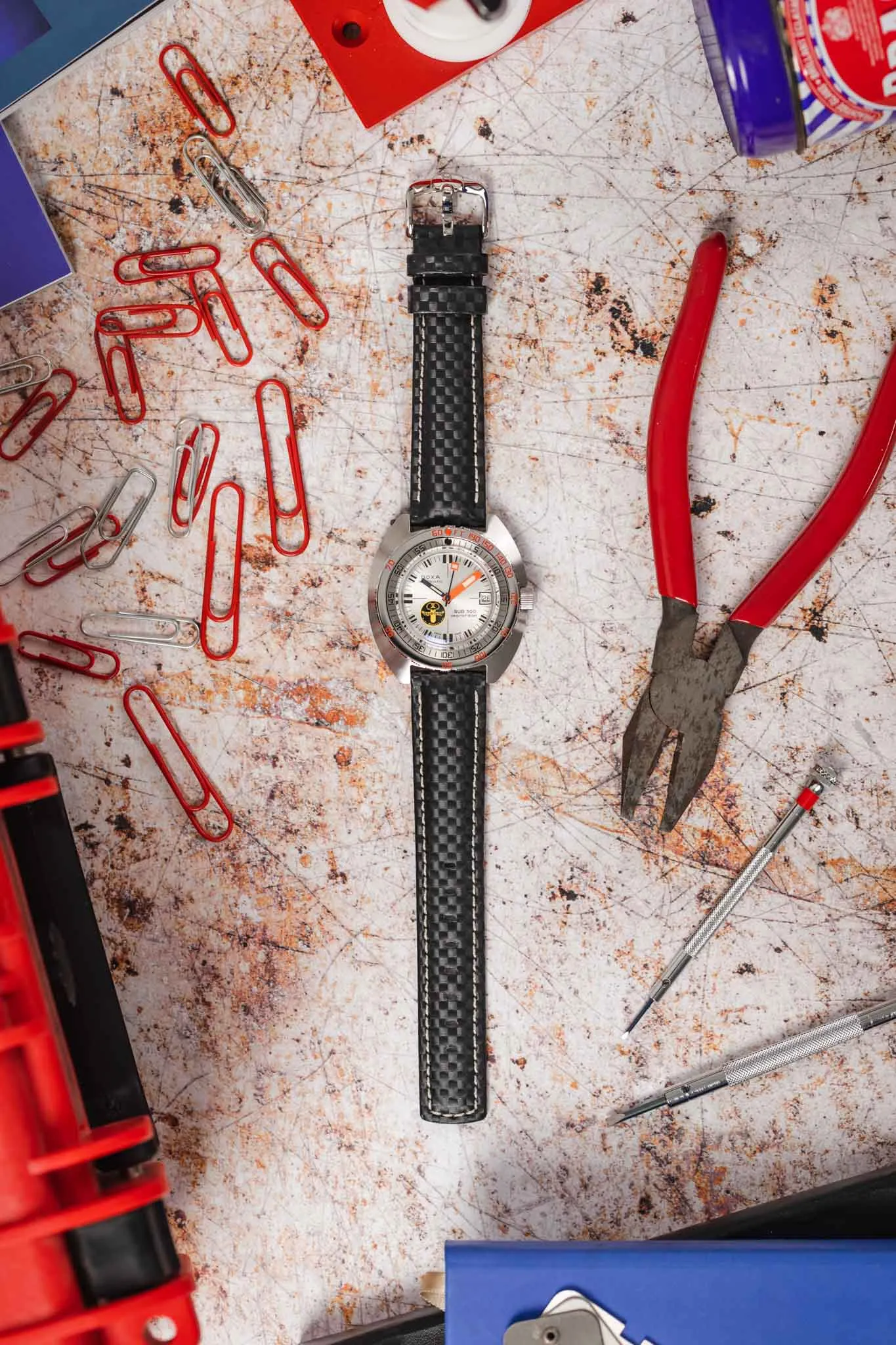 Hirsch CARBON Black Embossed Water-Resistant Leather Watch Strap