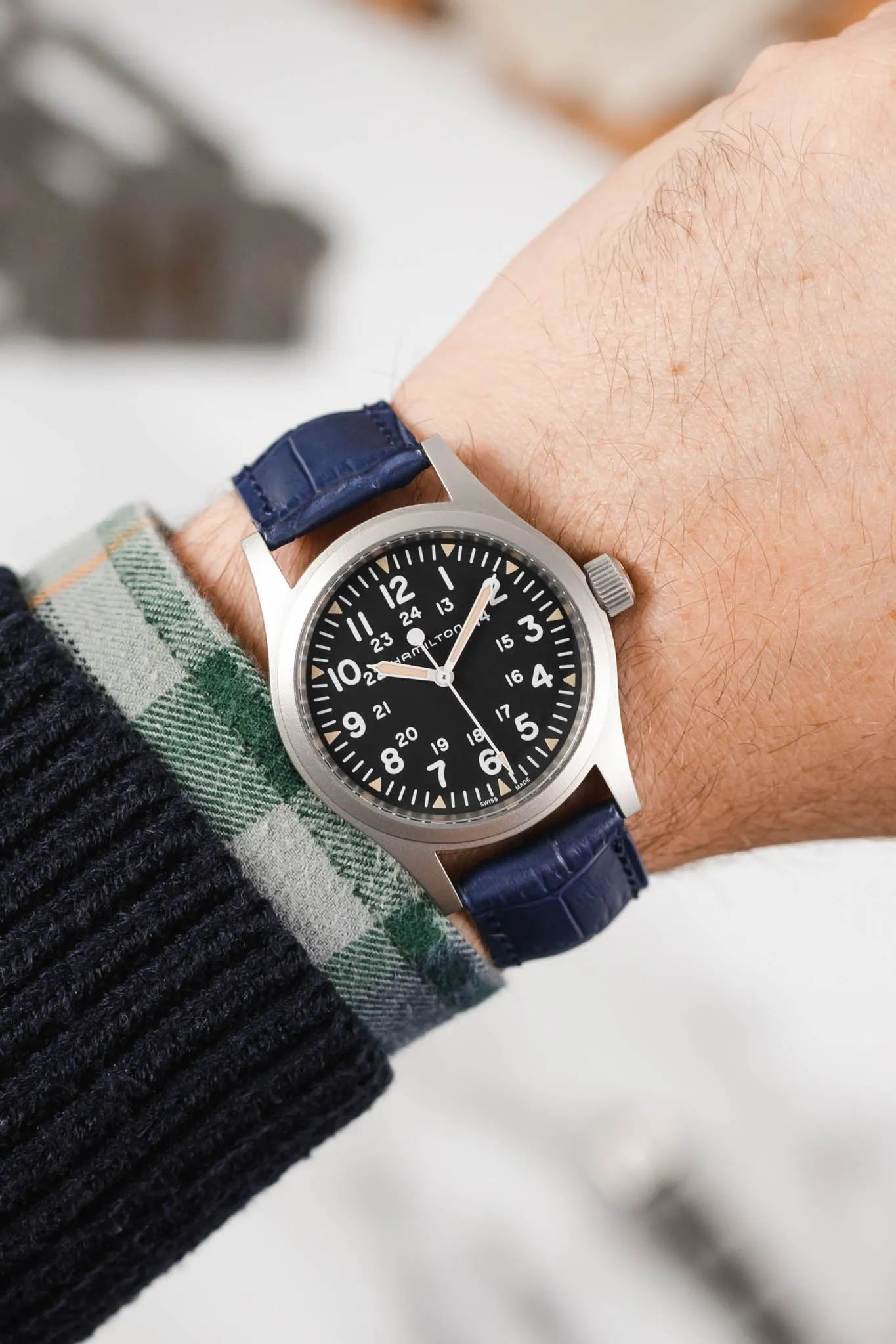 Hirsch DUKE Quick-Release Alligator Embossed Leather Watch Strap in BLUE