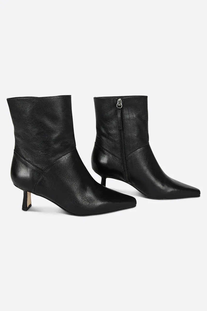 INTENTIONALLY BLANK SISSY DRESS BOOT