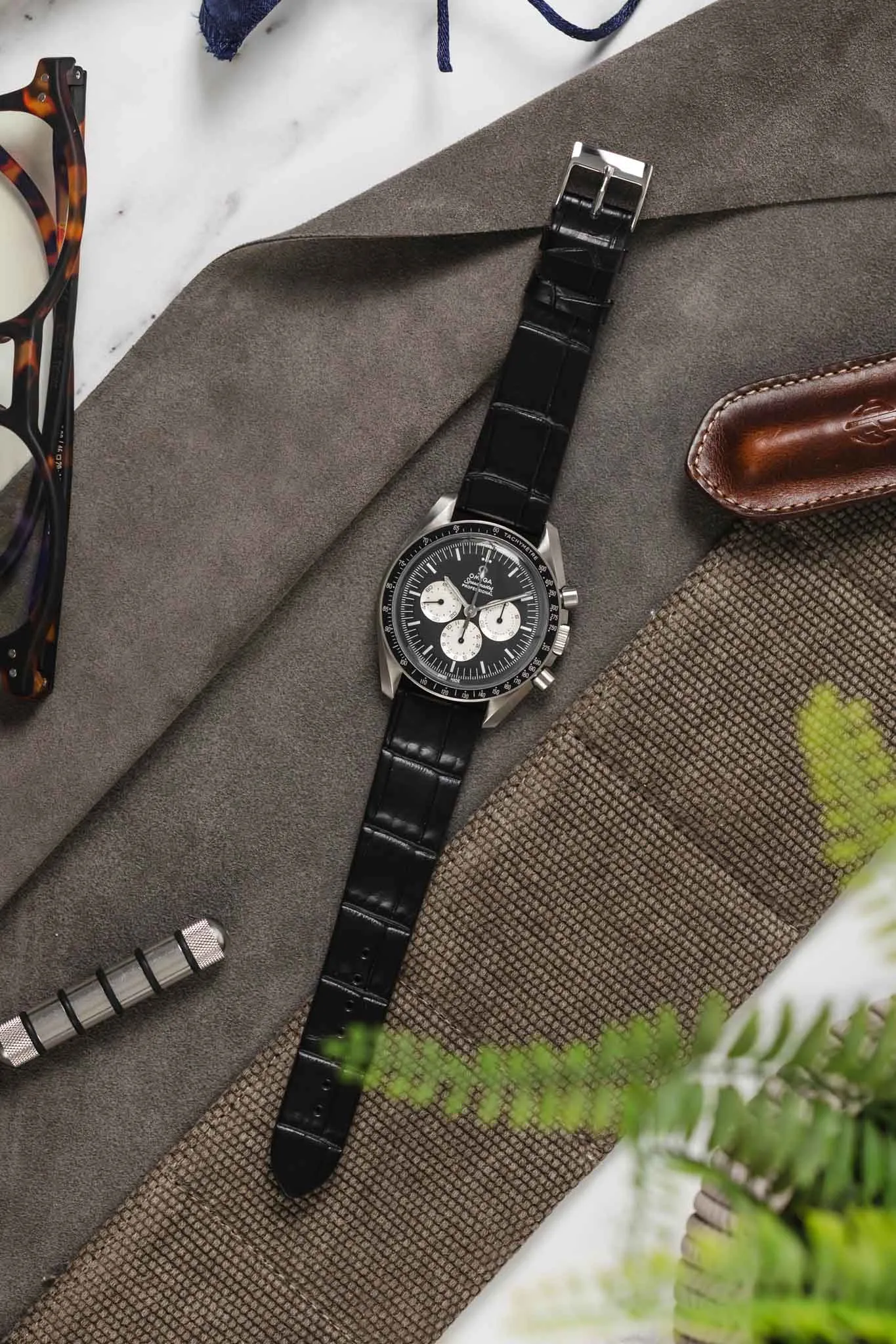 JPM Italian Alligator-Embossed Calfskin Leather Watch Strap in BLACK