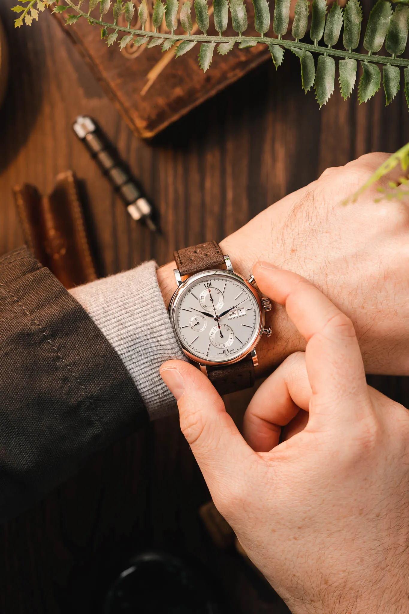 JPM Italian Vintage Leather Racing Watch Strap in WALNUT