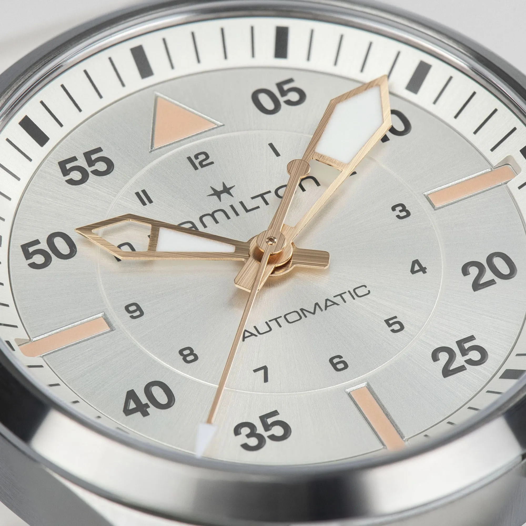 Khaki Aviation
Pilot Auto H76215850