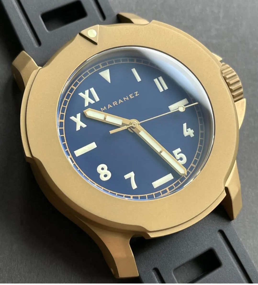 Maranez Bangla 44mm brass blue California