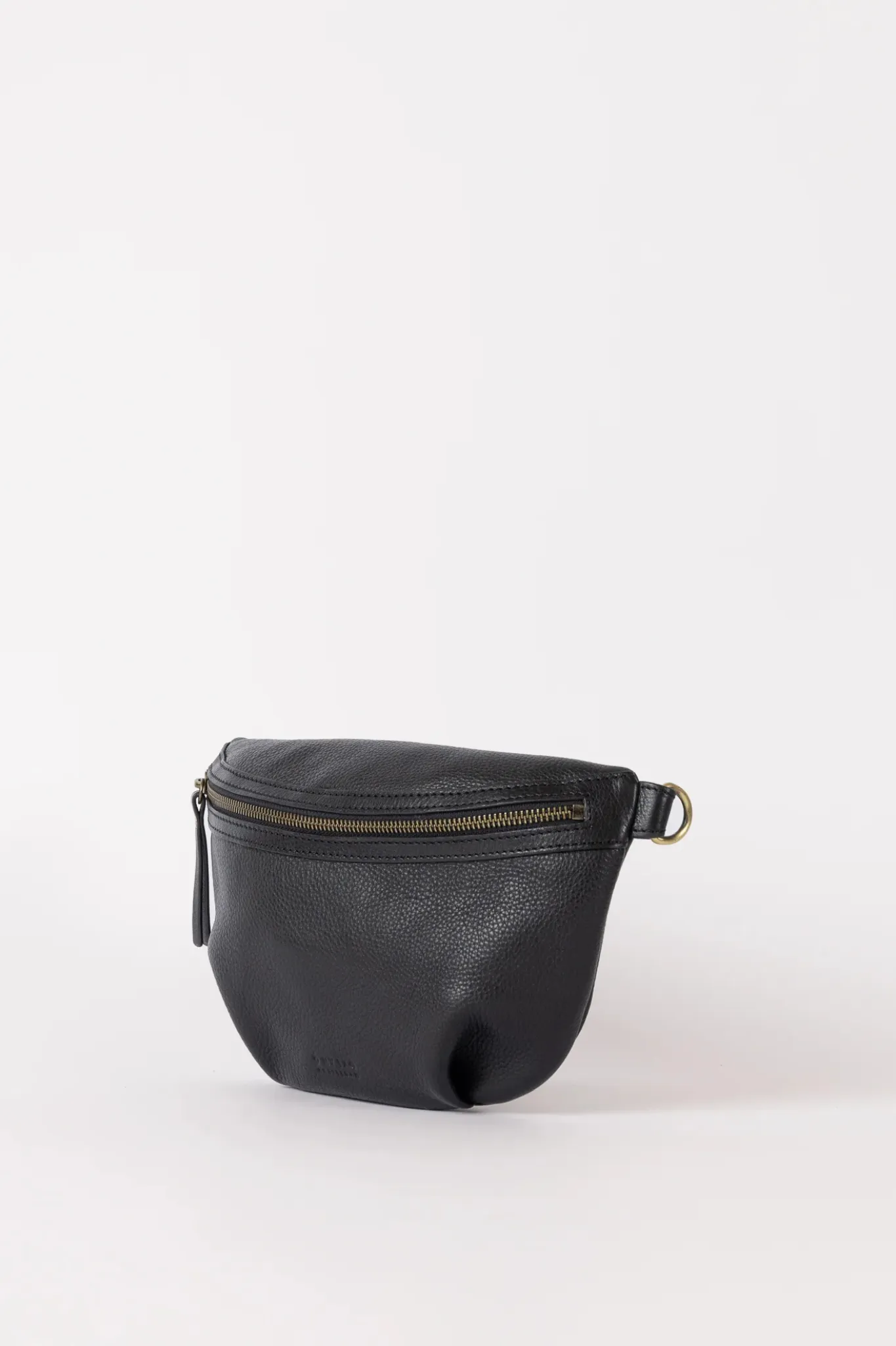 MILO BAG - BLACK SOFT GRAIN