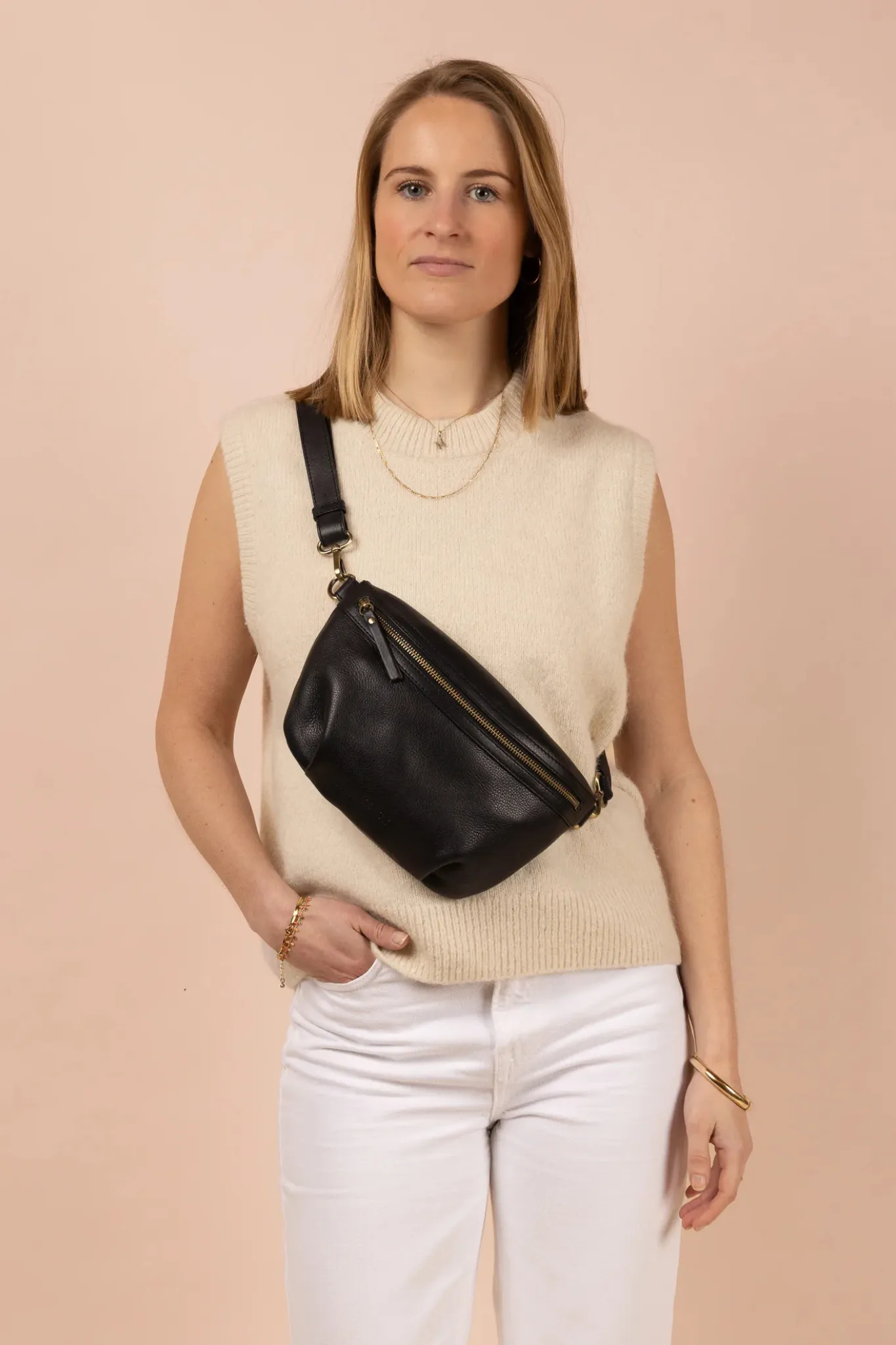 MILO BAG - BLACK SOFT GRAIN