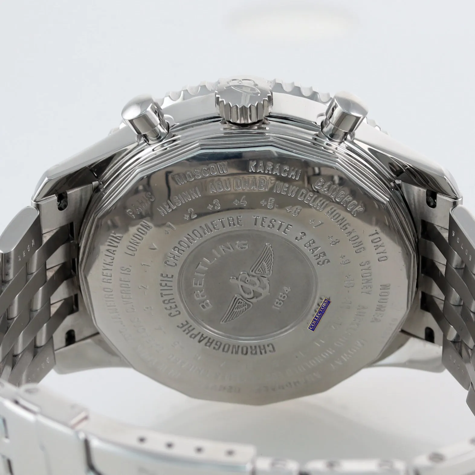 MINT Breitling Navitimer World Chronograph GMT White Cream Steel A24322 Watch