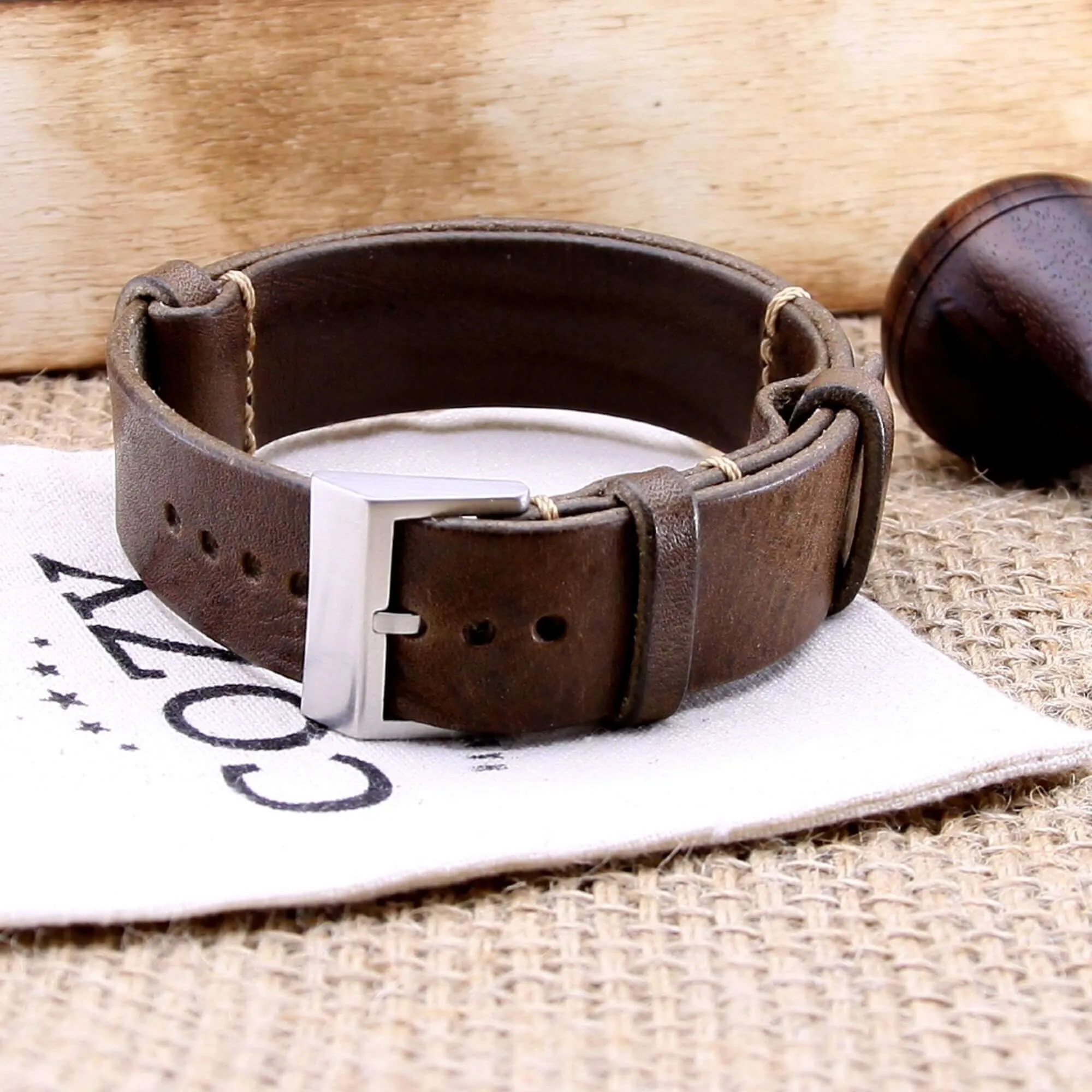 NAT2 Leather Watch Strap, Vintage 404