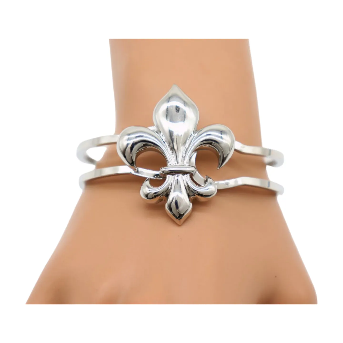 New Women Silver Metal Wrist Cuff Bracelet Fleur De Lis Charm