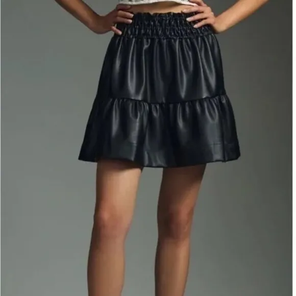 NWT new anthropologie The Somerset Mini Skirt: Faux Leather Edition sizE L