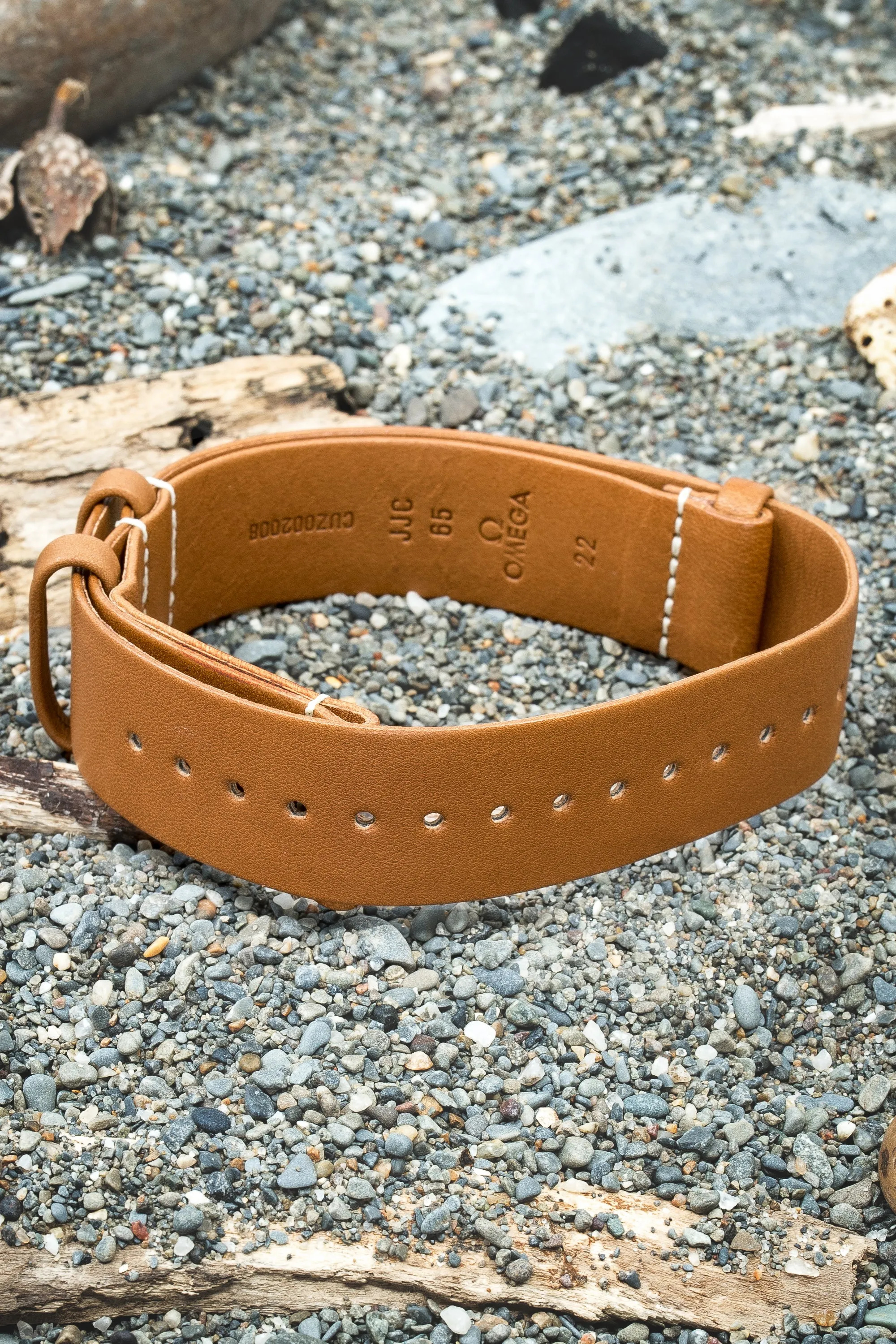 OMEGA Novonappa Leather One-Piece Watch Strap in GOLD BROWN