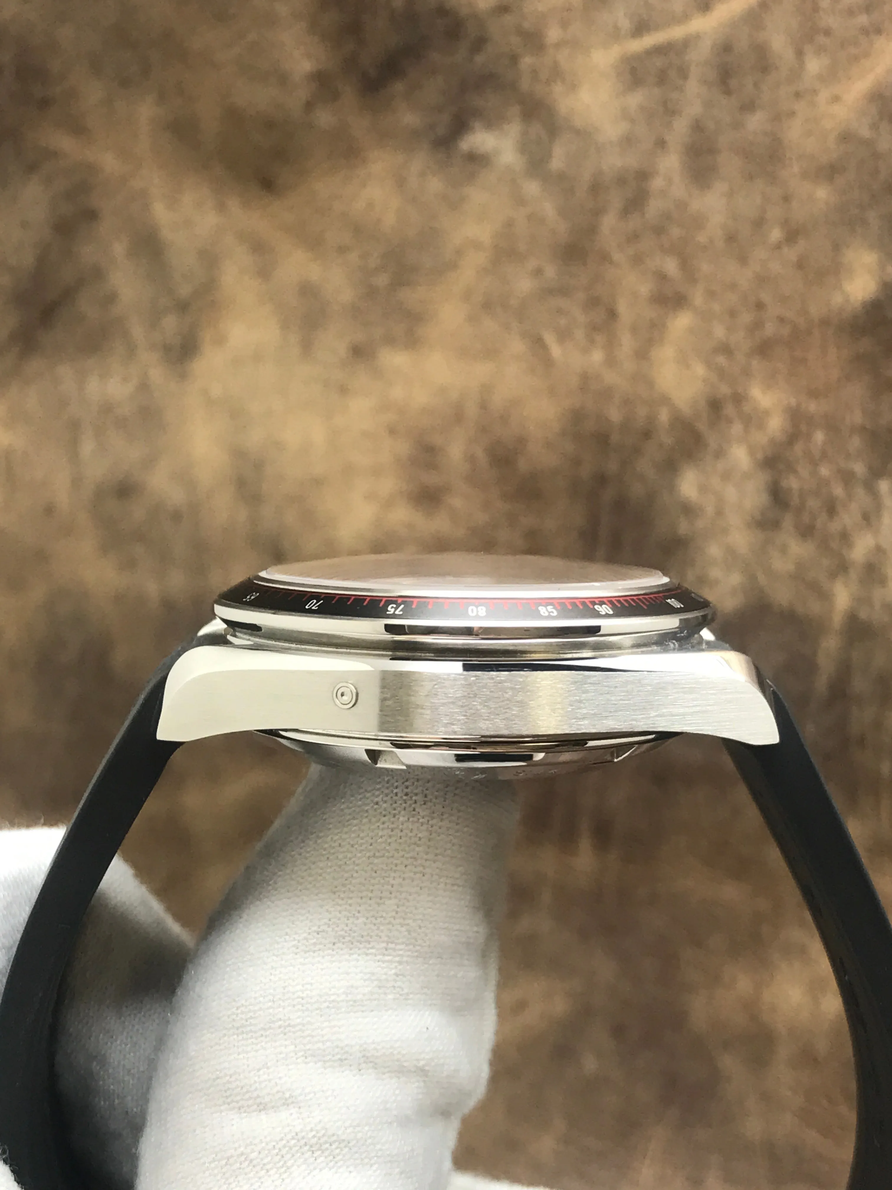 Omega Speedmaster Racing 326.32.40.50.11.001 Red & Black Dial Automatic Men's Watch