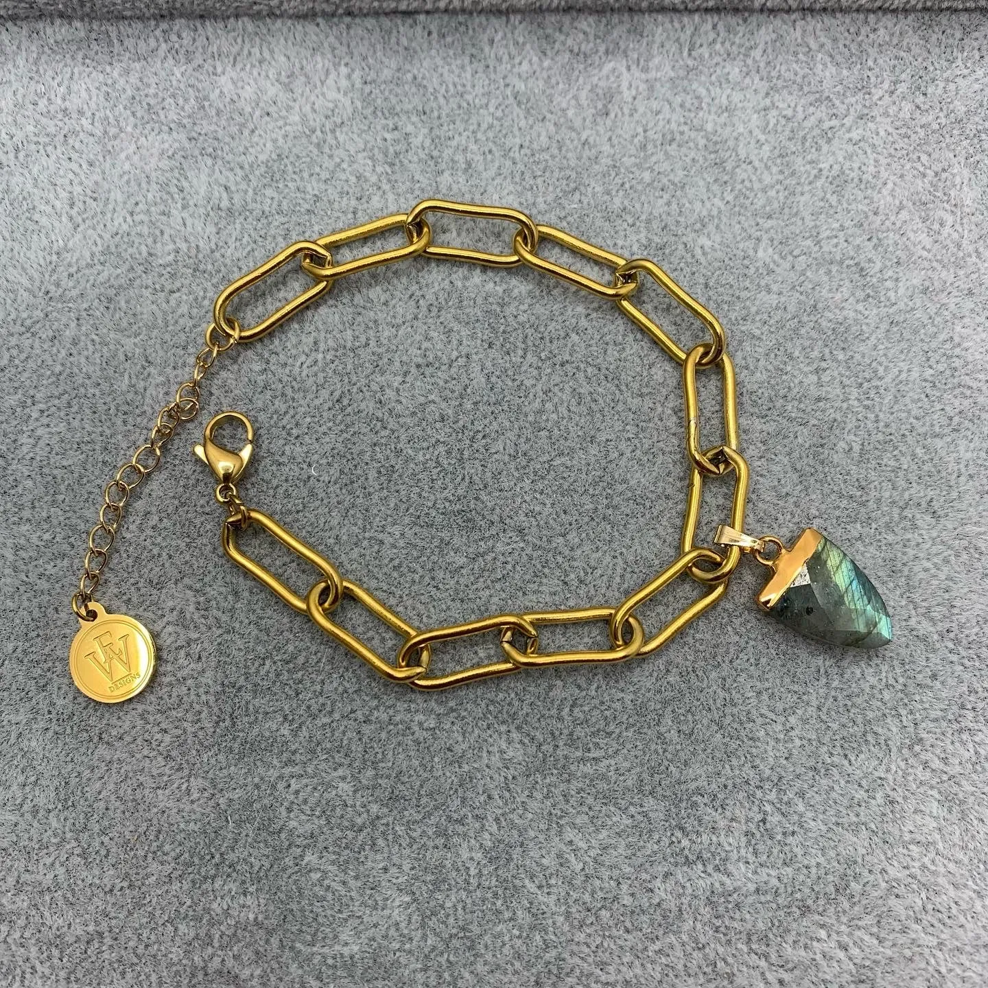Paper Clip Chain Bracelet with a Gemstone Charm in a Shape of Faceted Arrowhead 410-23 | Erika Williner Designs
