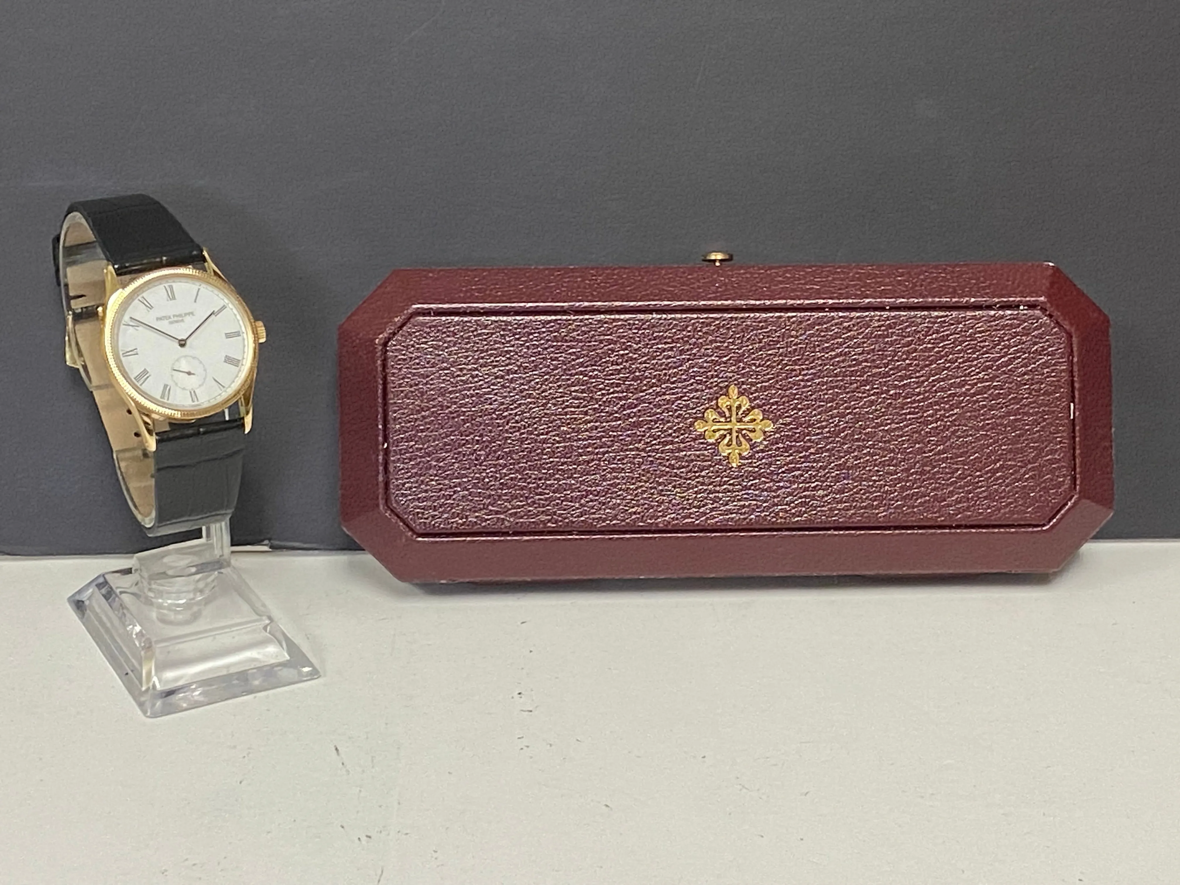 Patek Philippe Calatrava 18K Yellow Gold 3796D White Roman Dial Manual winding Watch