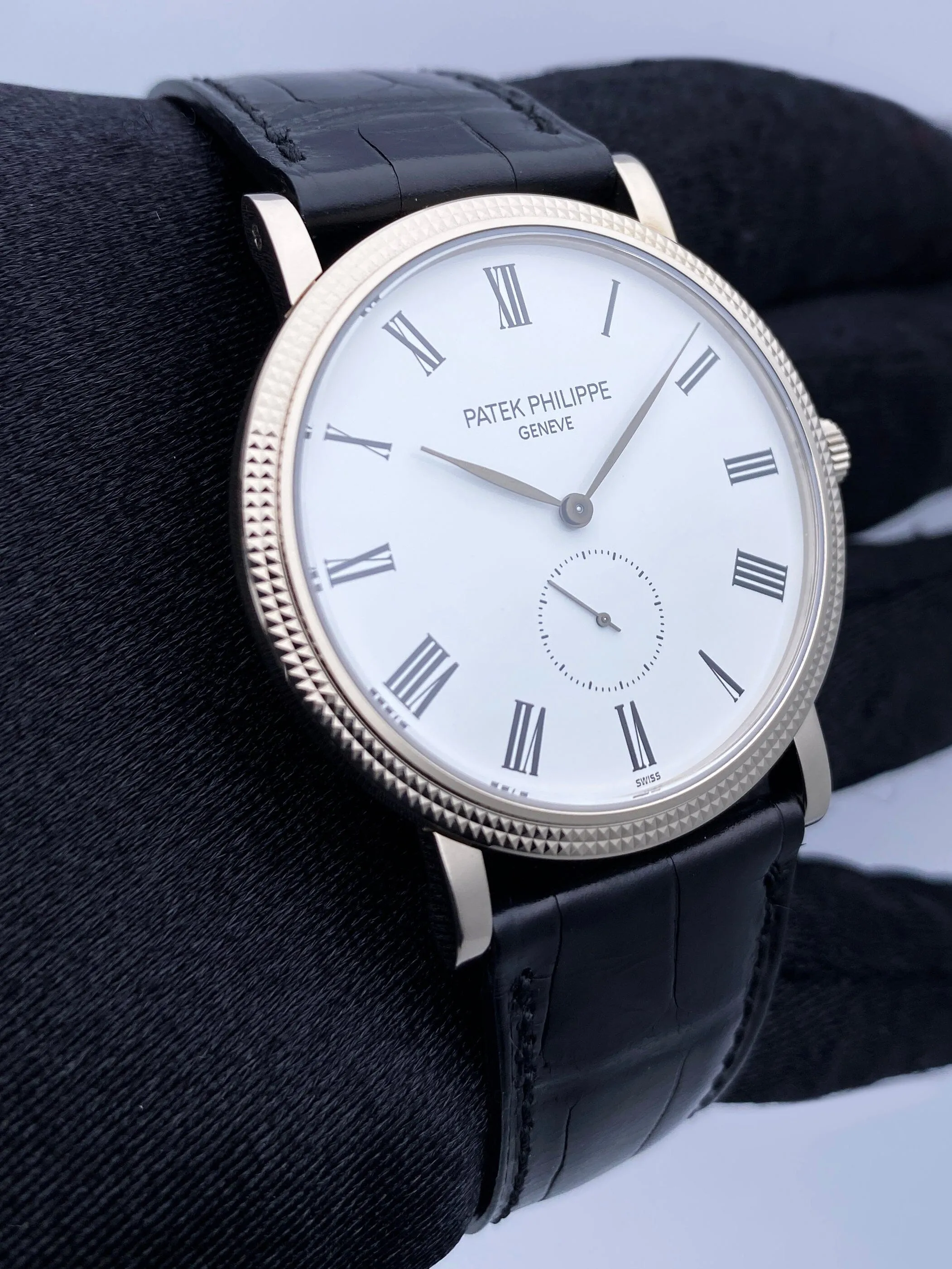 Patek Philippe Calatrava 5119G Mens Watch