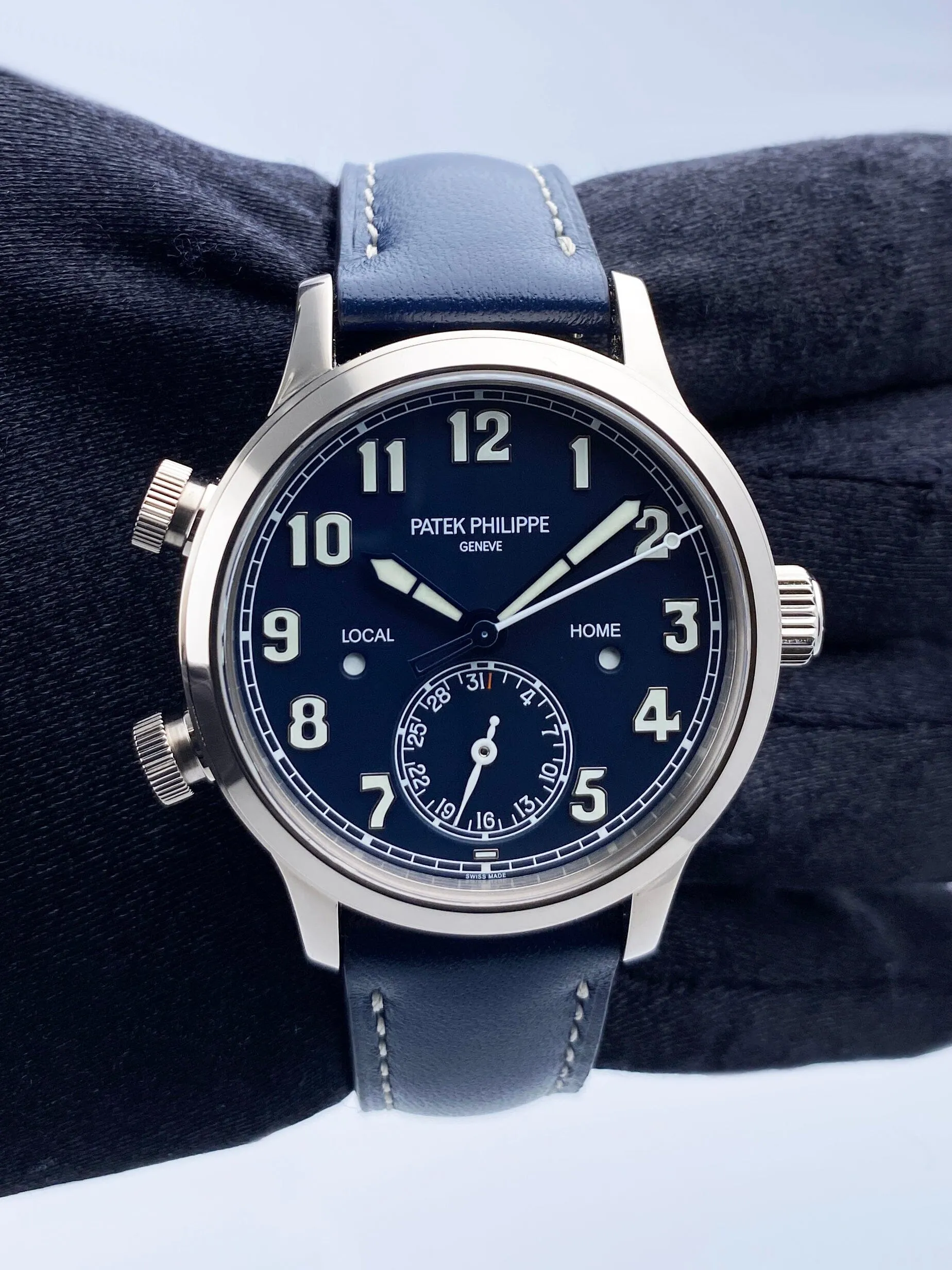 Patek Philippe Calatrava Pilot Travel Time 7234G Watch Box Papers
