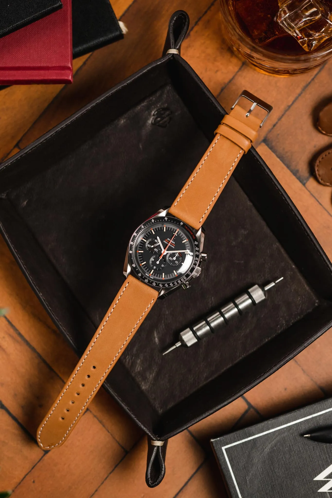 Pebro CLASSIC Unpadded Calfskin Leather Watch Strap in COGNAC
