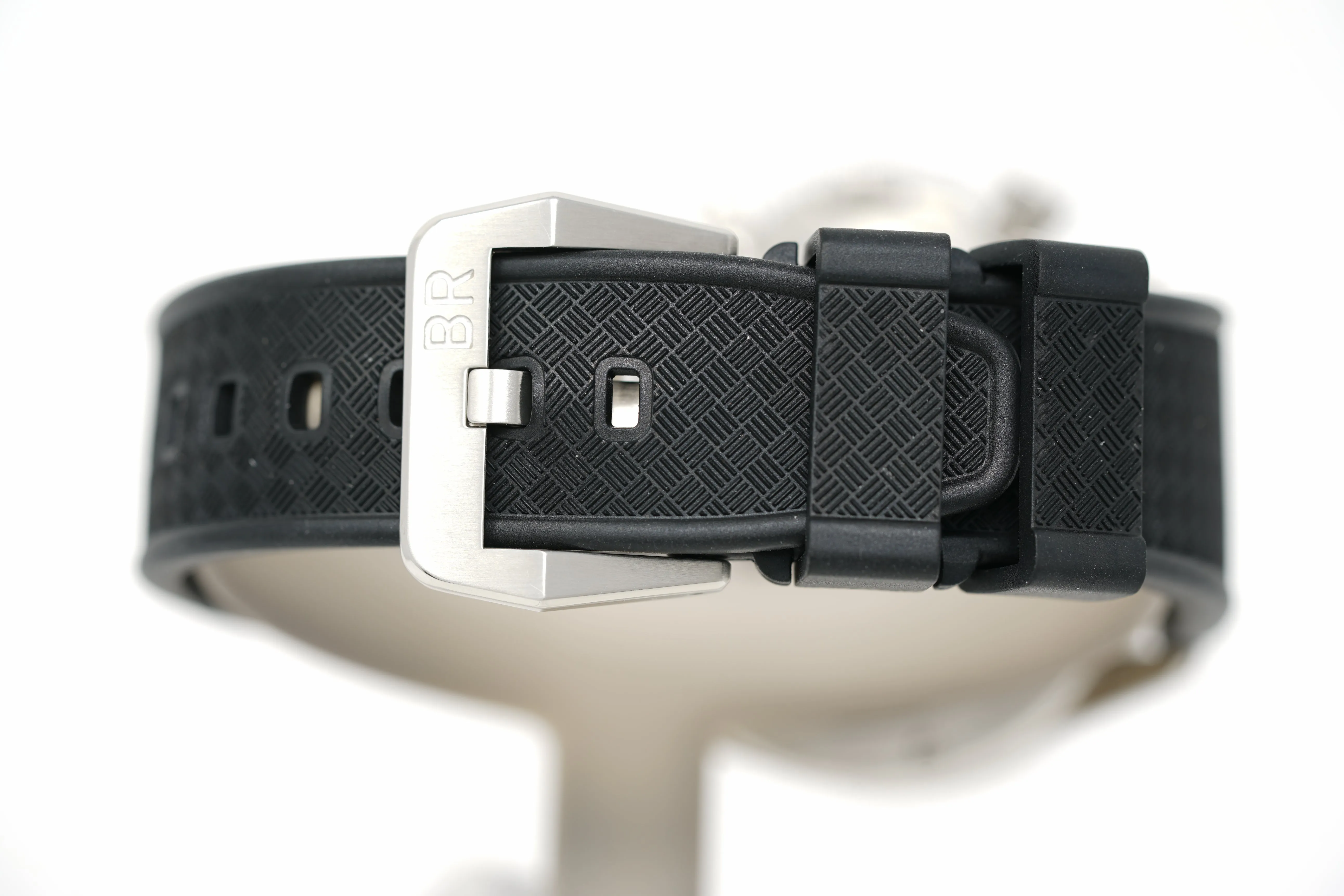 Pre-Owned Bell & Ross BR V2-94 Steel Heritage BRV294-HER-ST/SRB