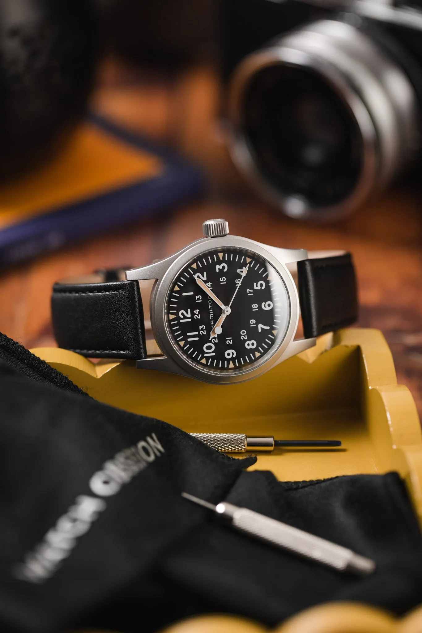 RIOS1931 TOSCANA Square-Padded Calfskin Leather Watch Strap in BLACK