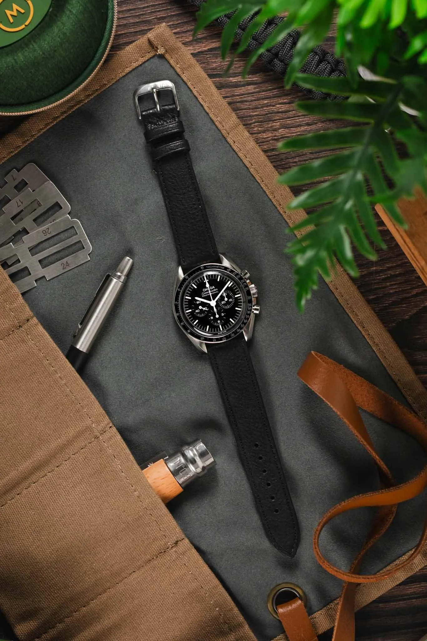 RIOS1931 WAGING Organic Watch Strap in BLACK