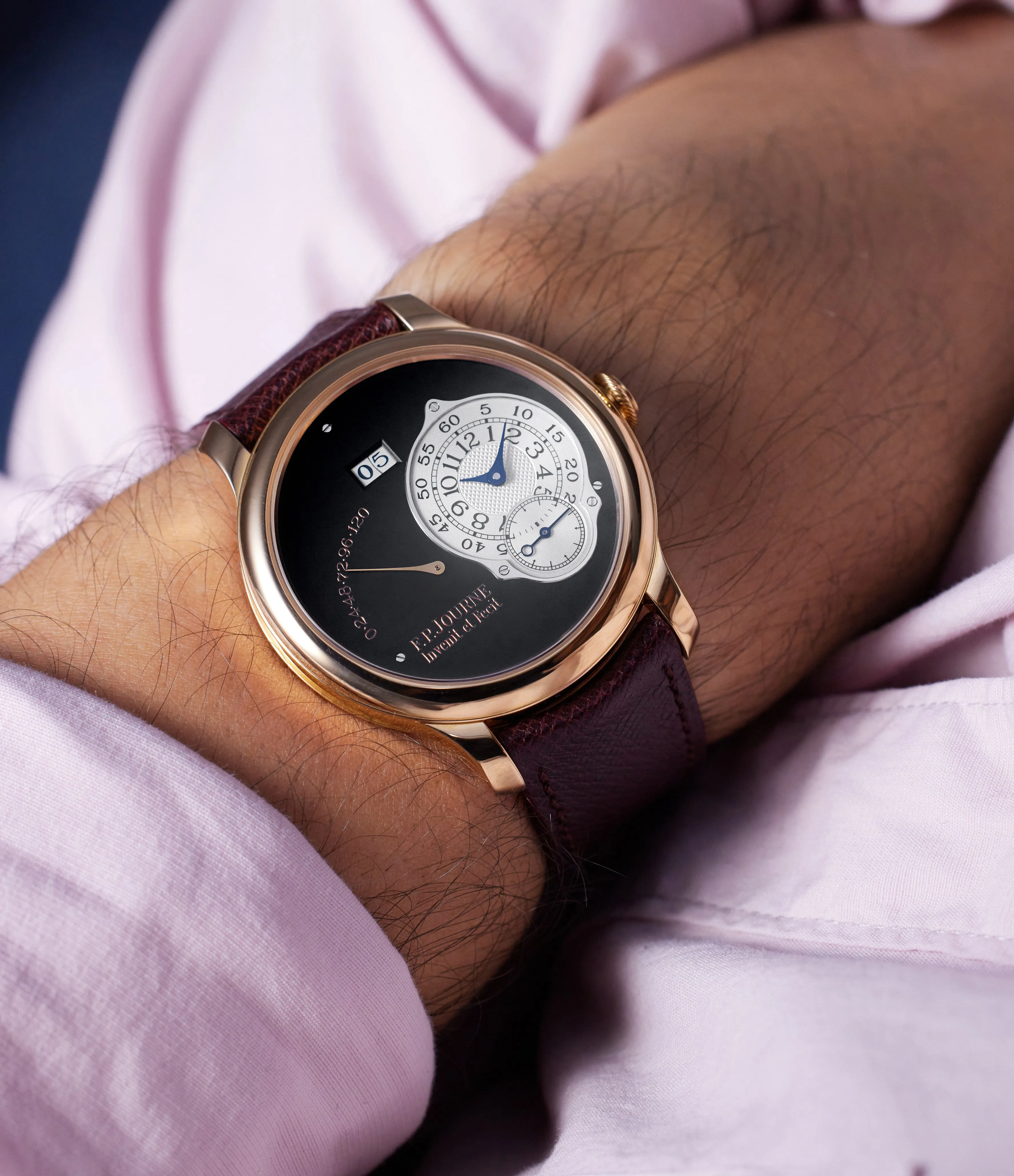 saffiano curved strap
