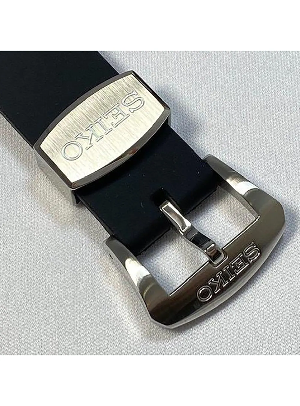 SEIKO 22MM SILICON STRAP