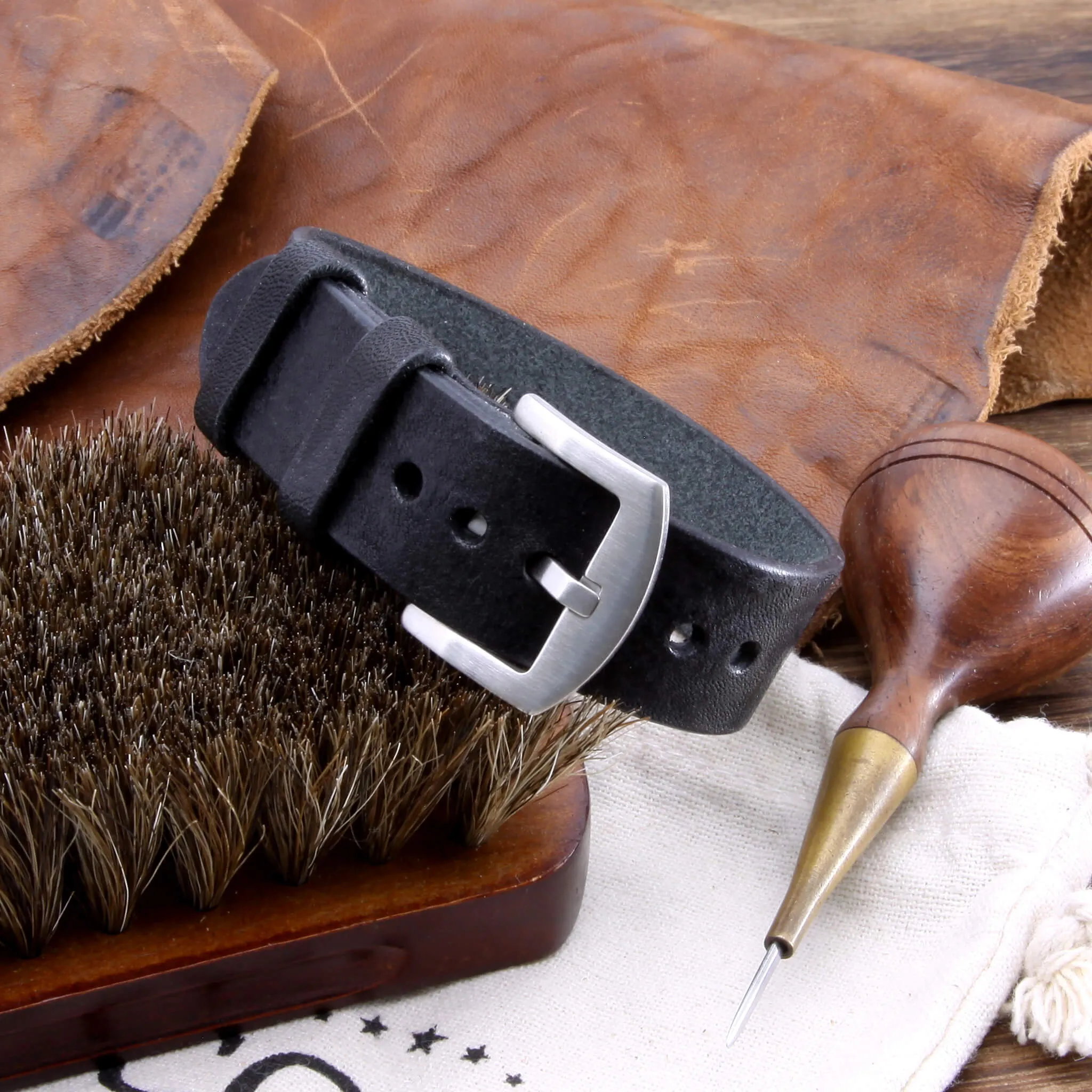 Single Pass Leather Watch Strap, 2-Keeper Vintage Nero (Black)