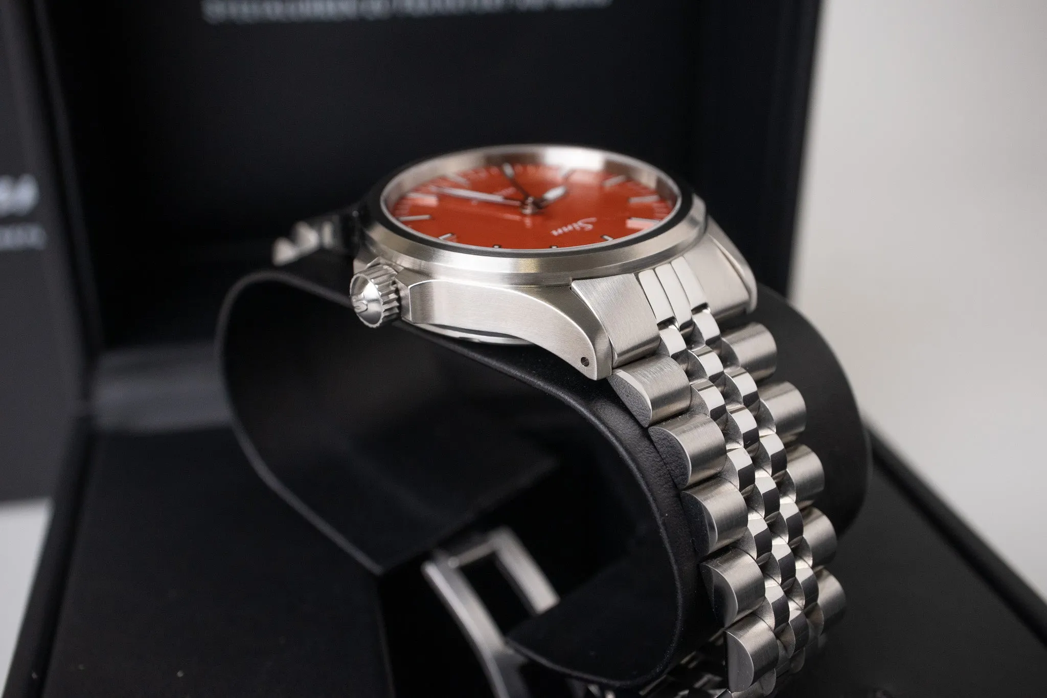 Sinn 556 Karneolrot 556.0116