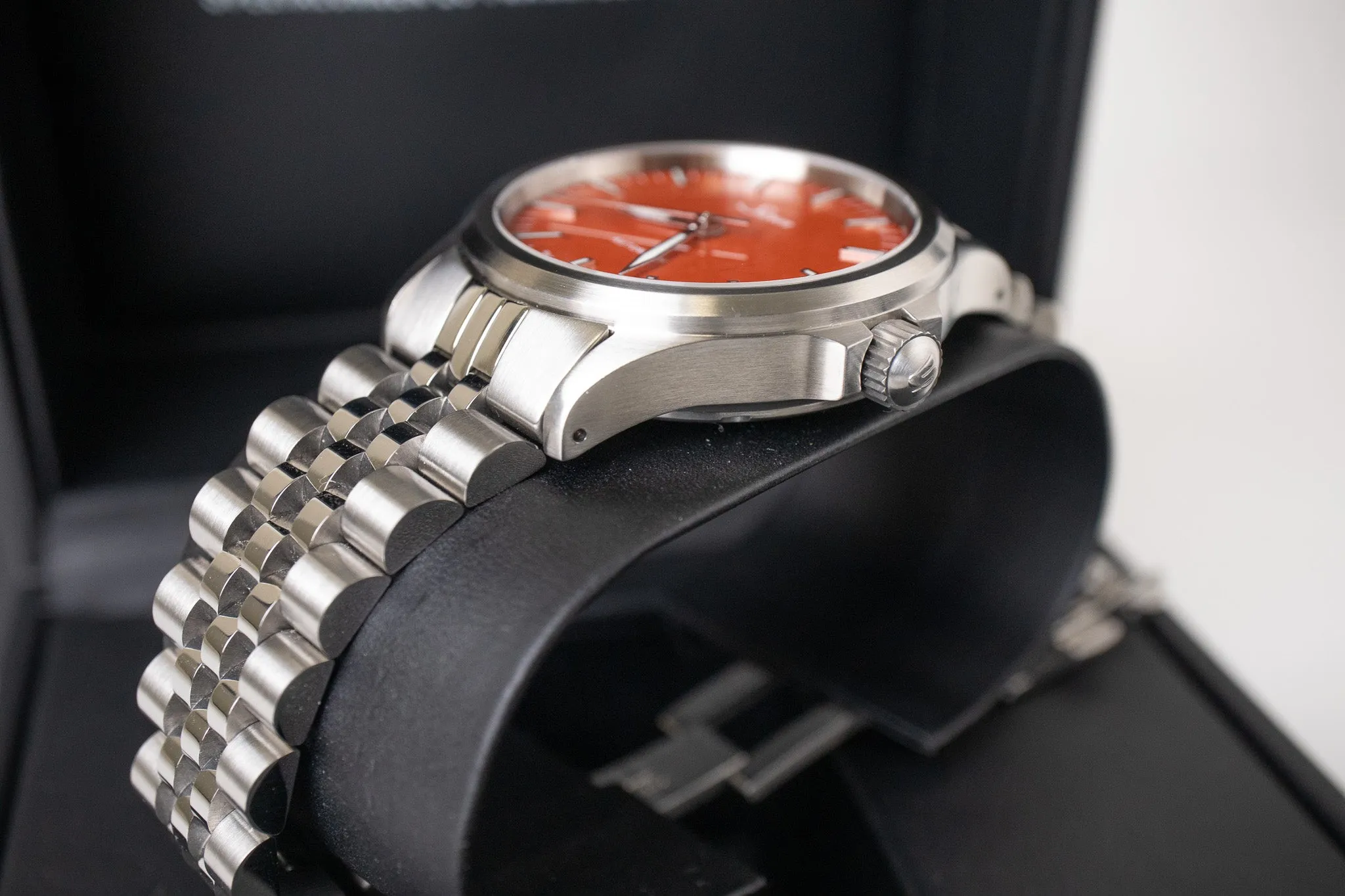Sinn 556 Karneolrot 556.0116