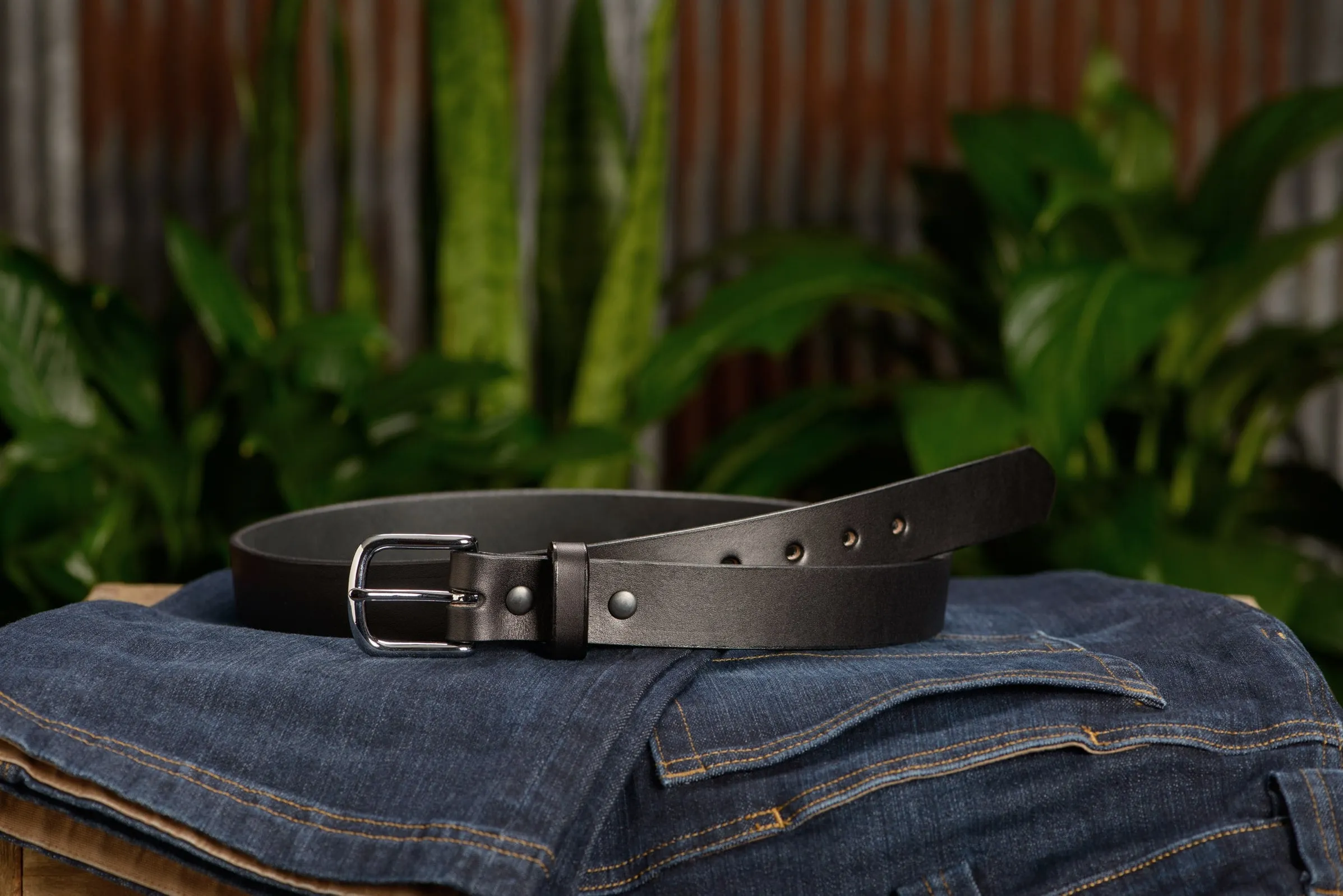 The Colt: Black Non Stitched Leather Belt 1.25"